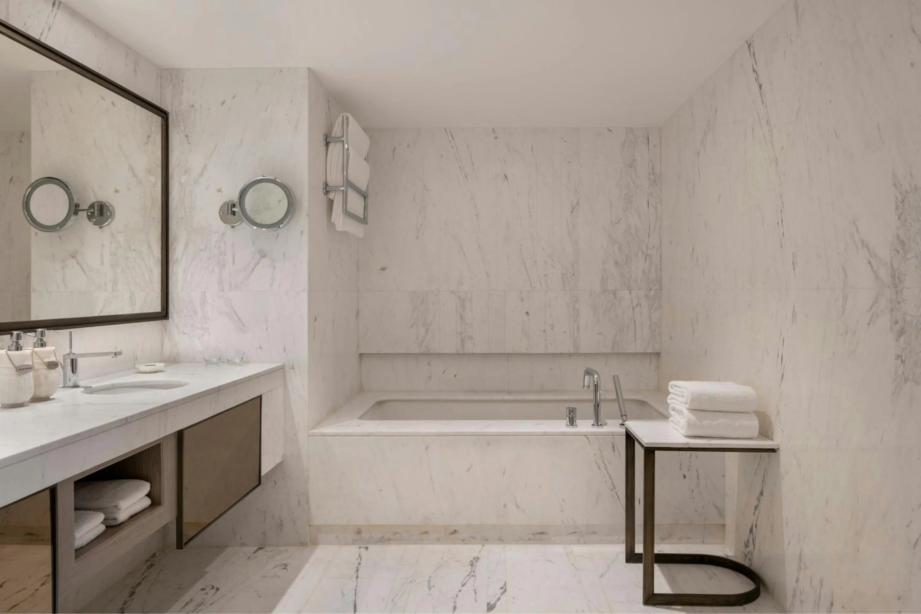 Bathroom in Sheraton New Delhi Hotel