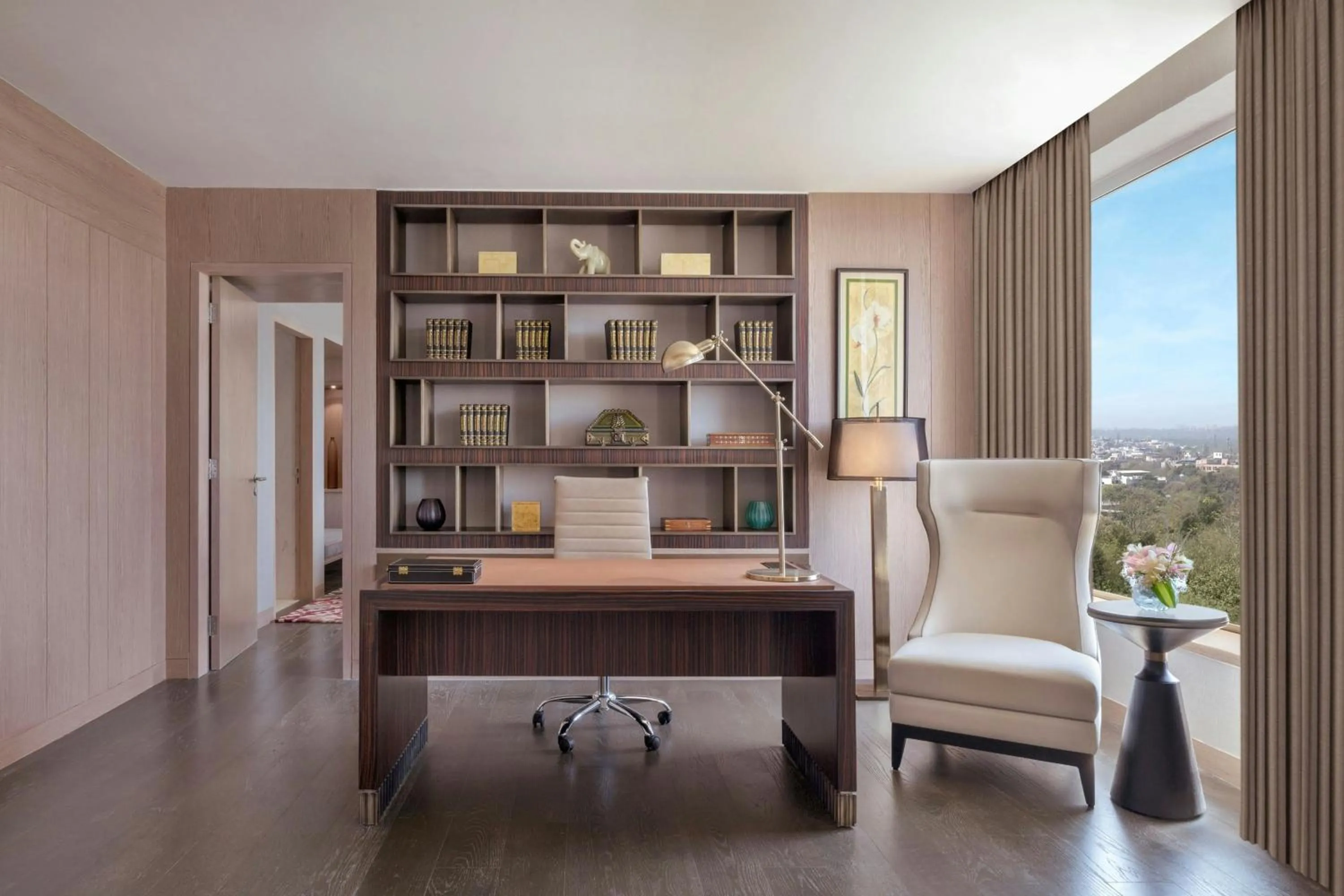 Photo of the whole room in Sheraton New Delhi Hotel