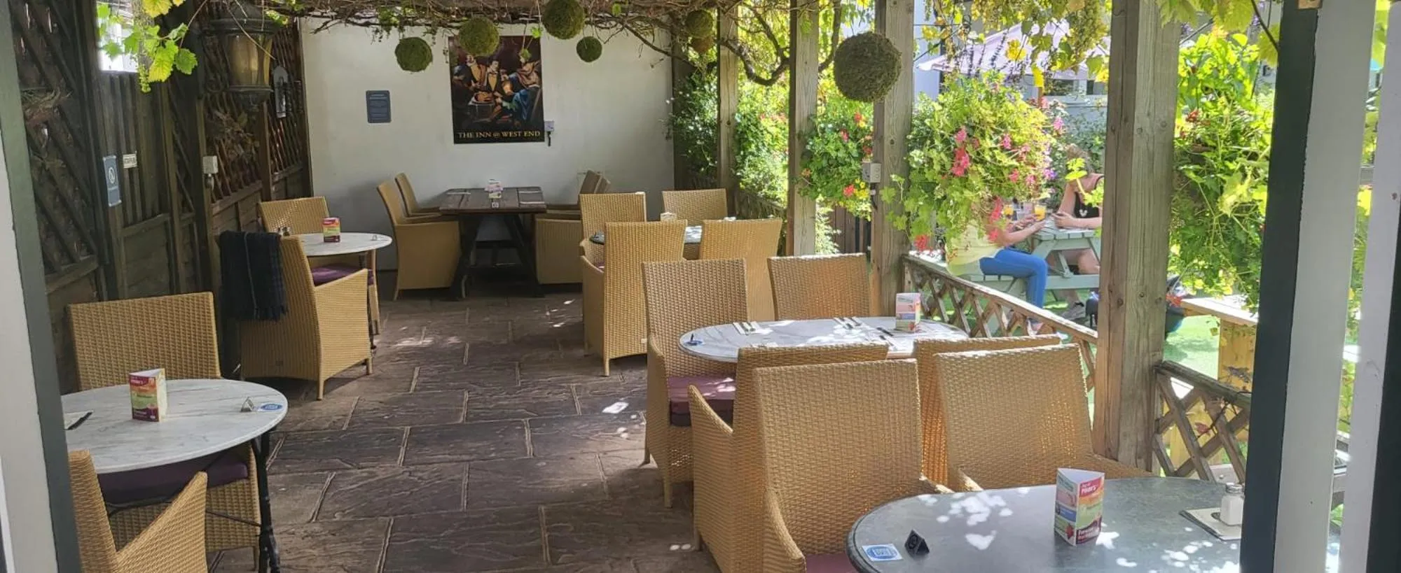 Restaurant/places to eat in The Inn West End