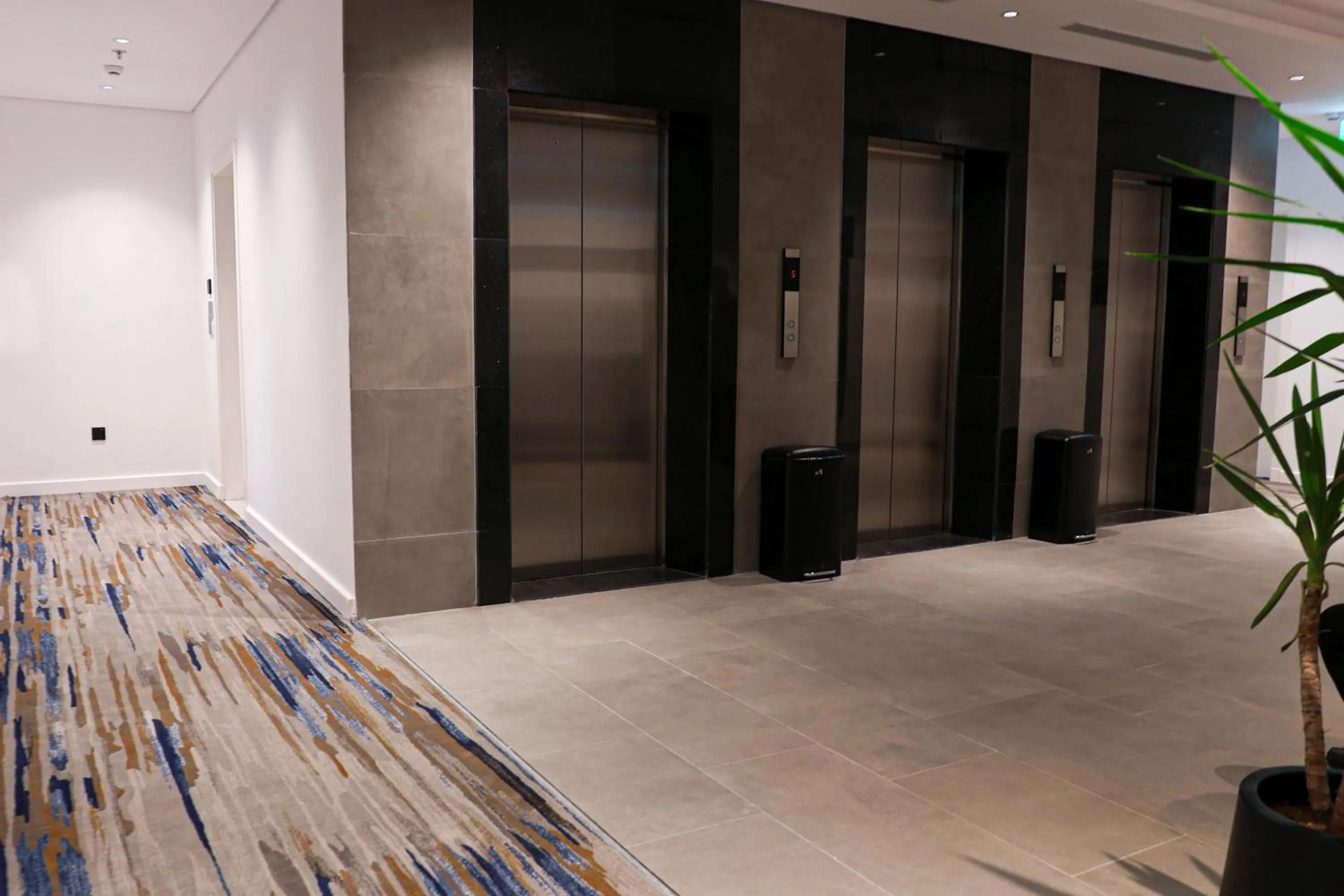 elevator in Hafawah Resort