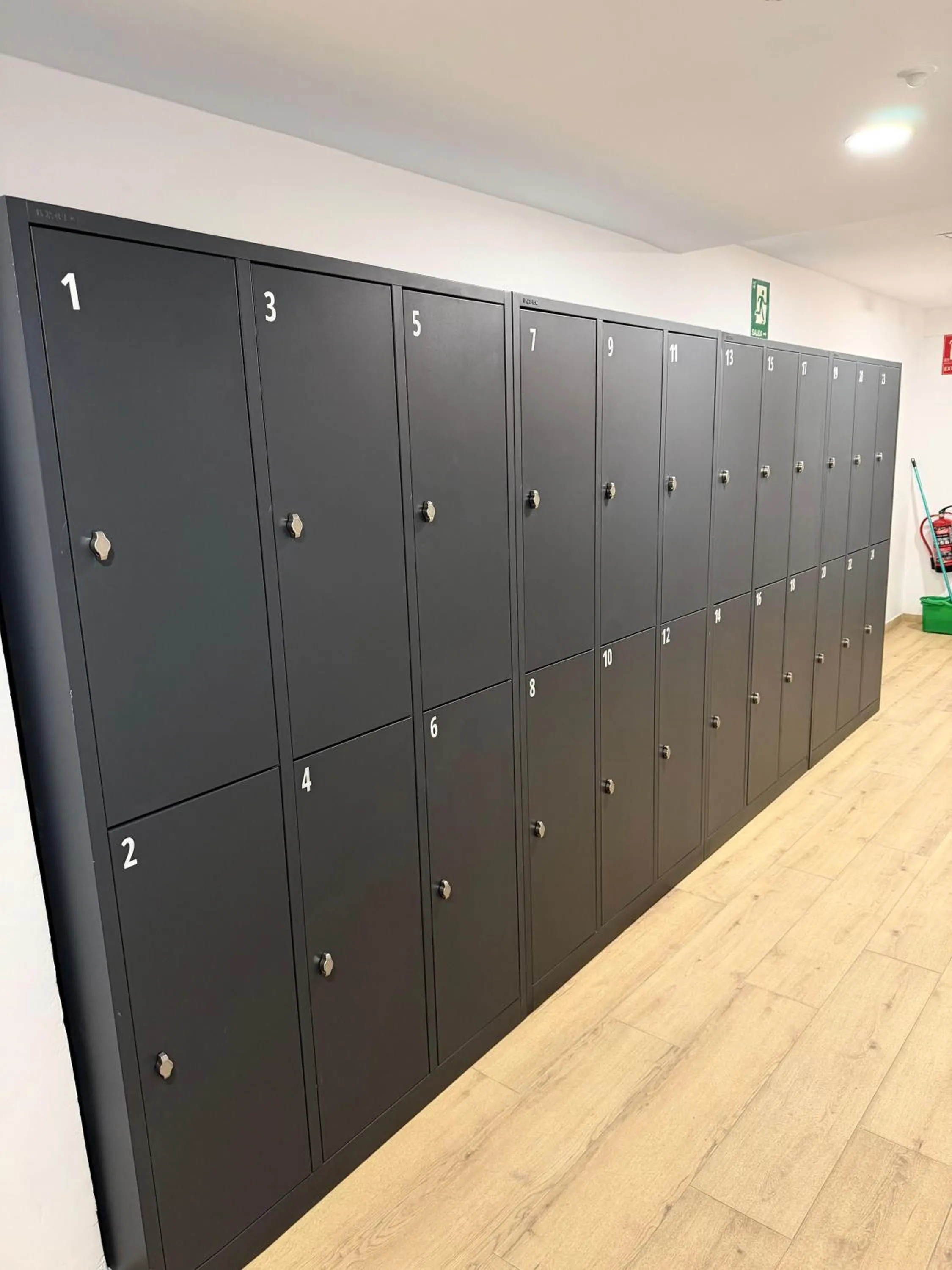 locker in Urban Inn Capsule Madrid