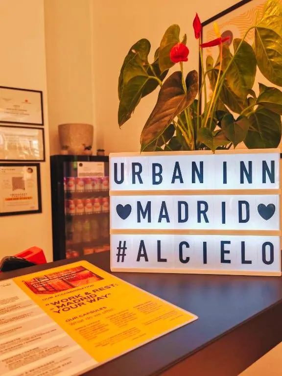 Lobby or reception in Urban Inn Capsule Madrid