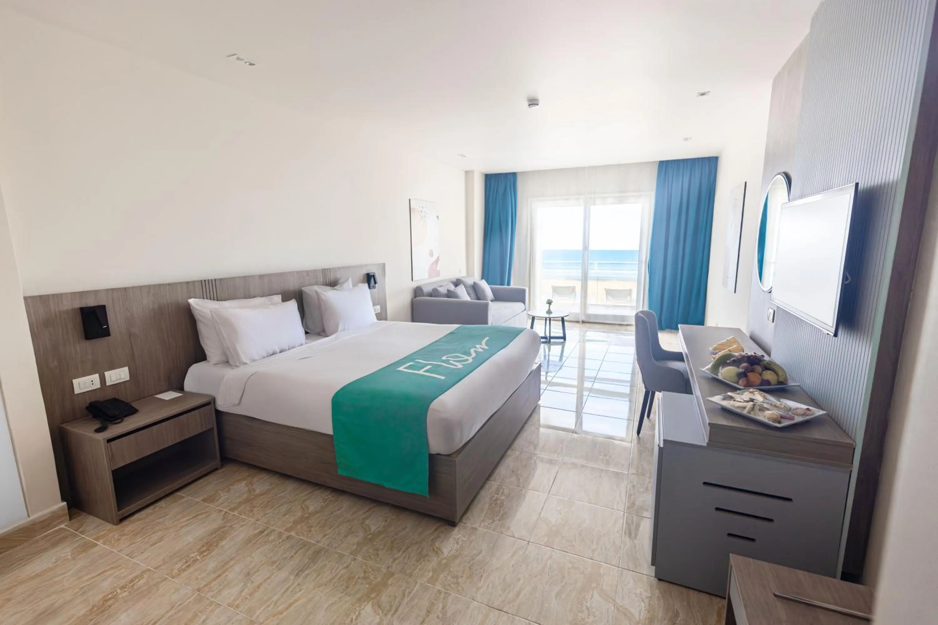 Photo of the whole room, Bed in Flow Spectrum Resort Sahl Hasheesh