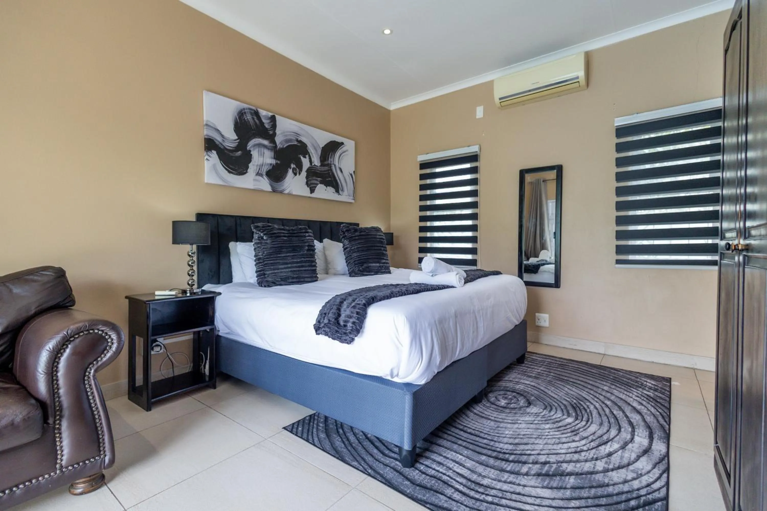 Bed in Fusion House B&B and Conference Venue