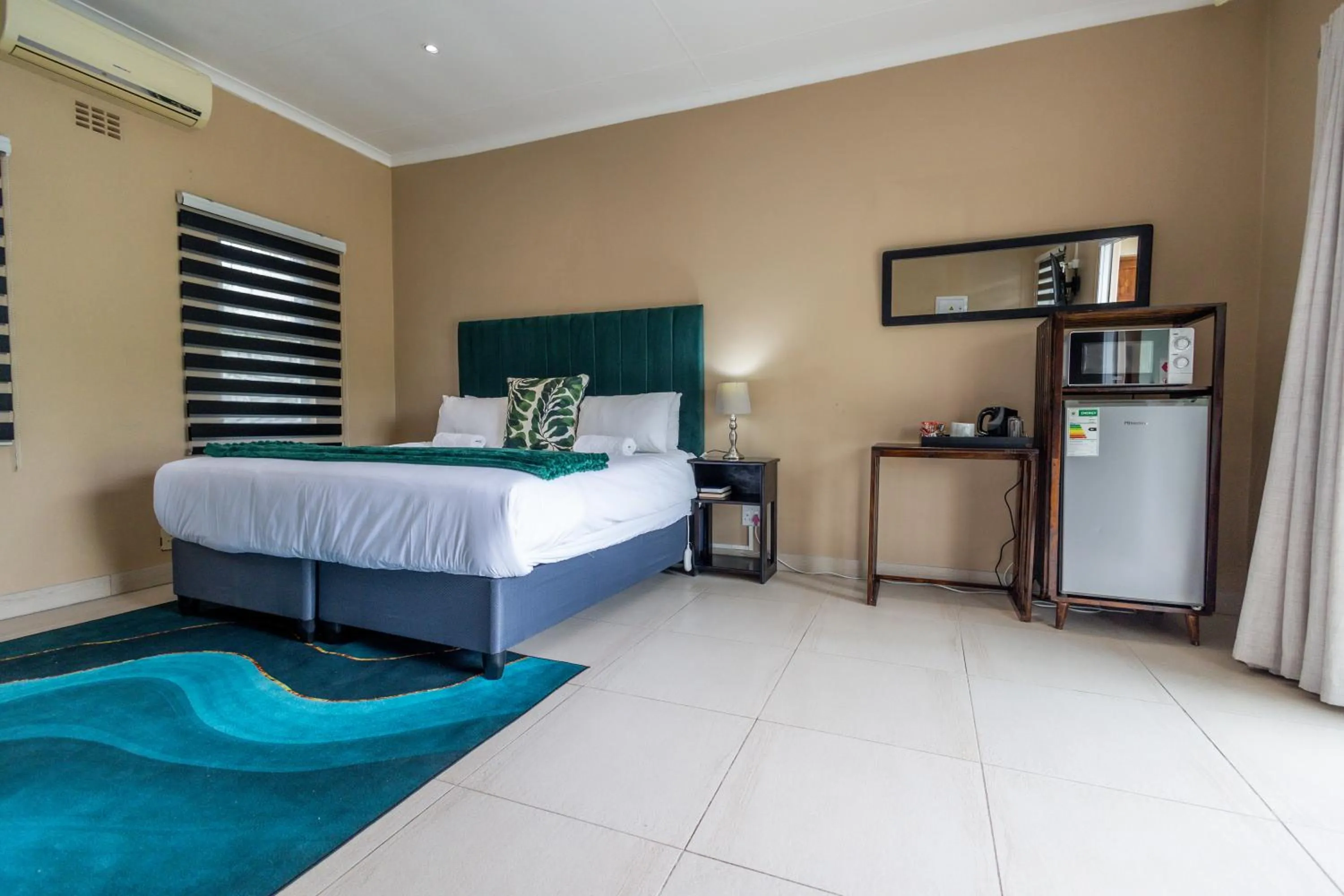 Bed in Fusion House B&B and Conference Venue