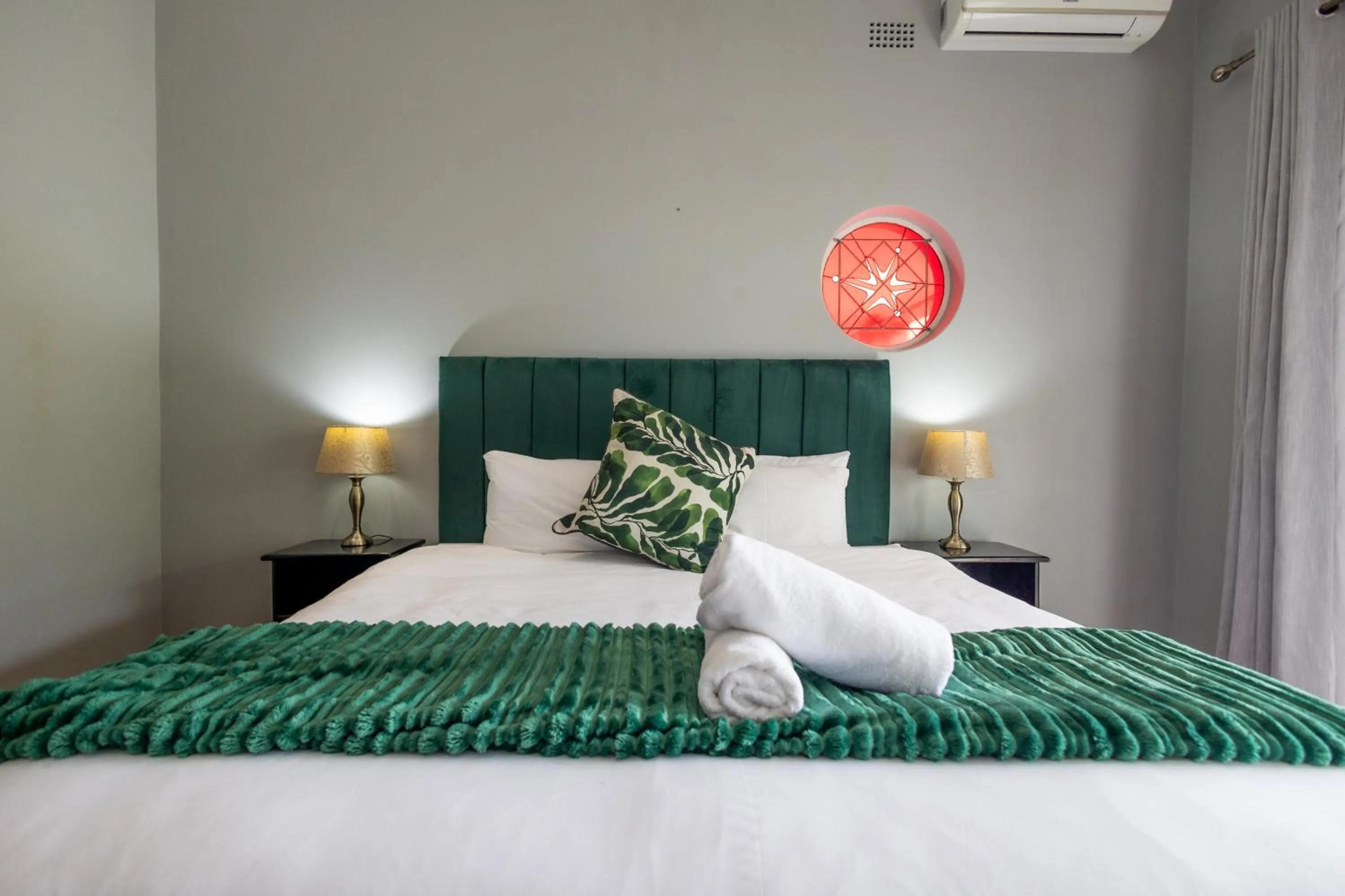 Bed in Fusion House B&B and Conference Venue