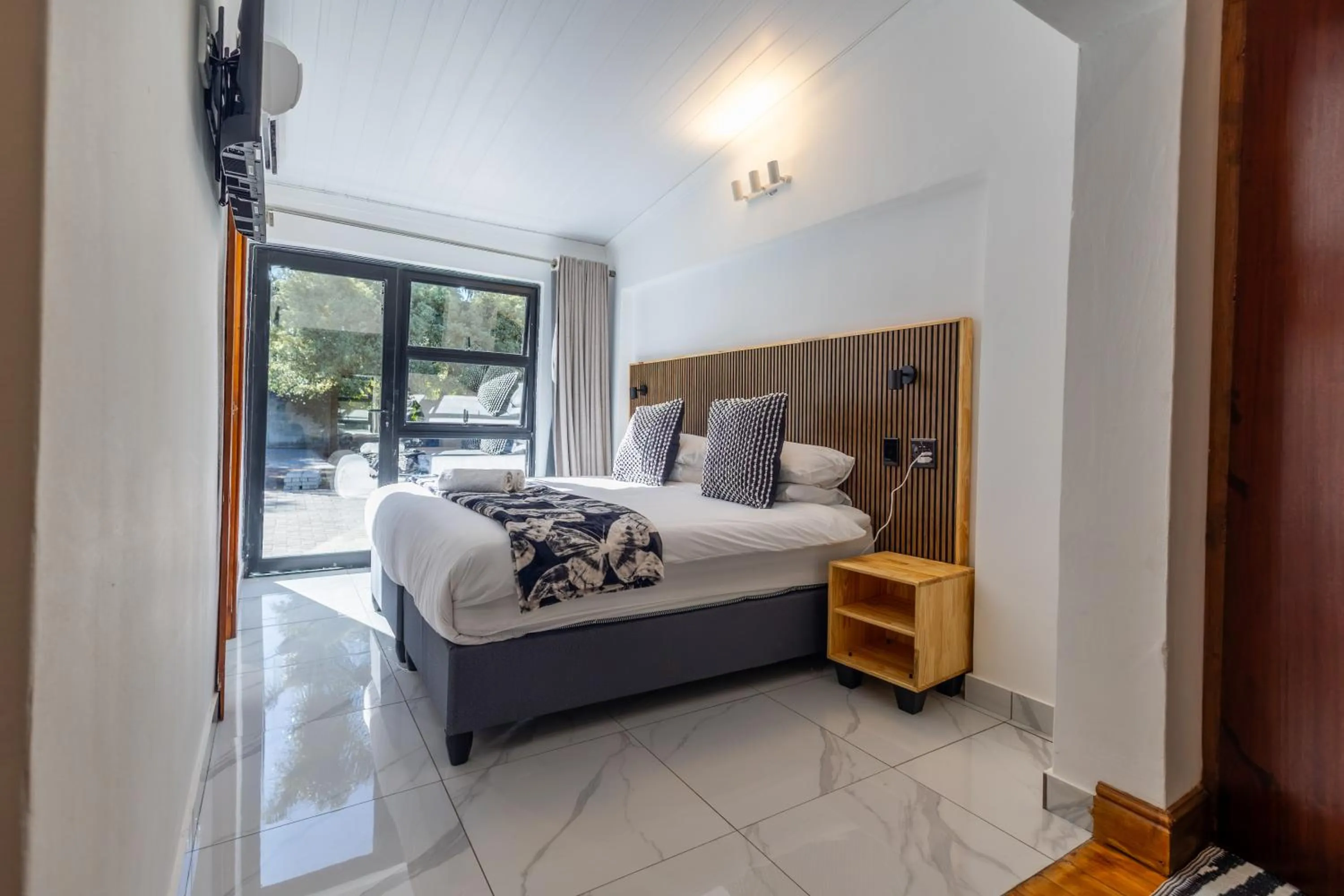 Bed in Fusion House B&B and Conference Venue