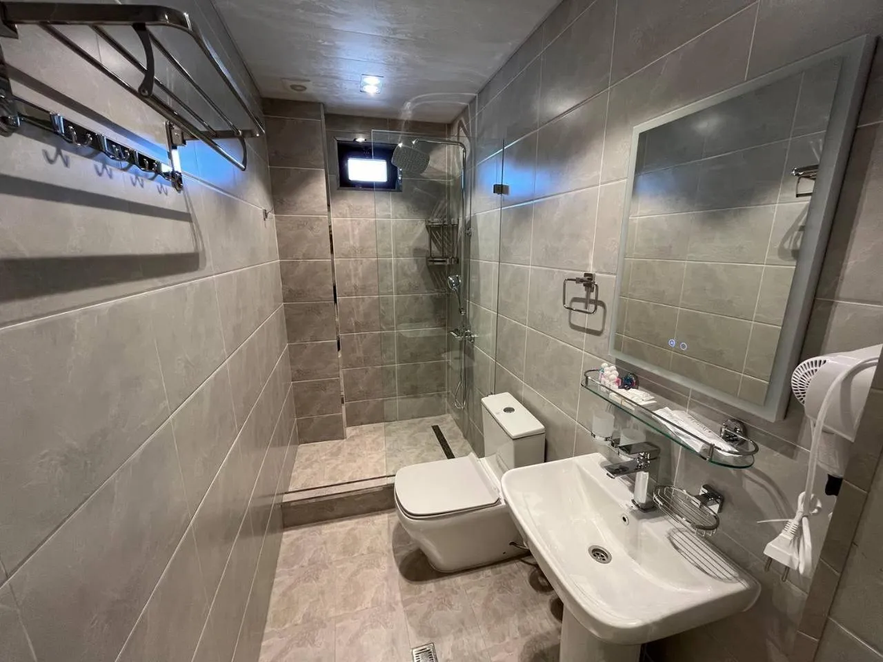 Bathroom in AMIR PLAZA hotel