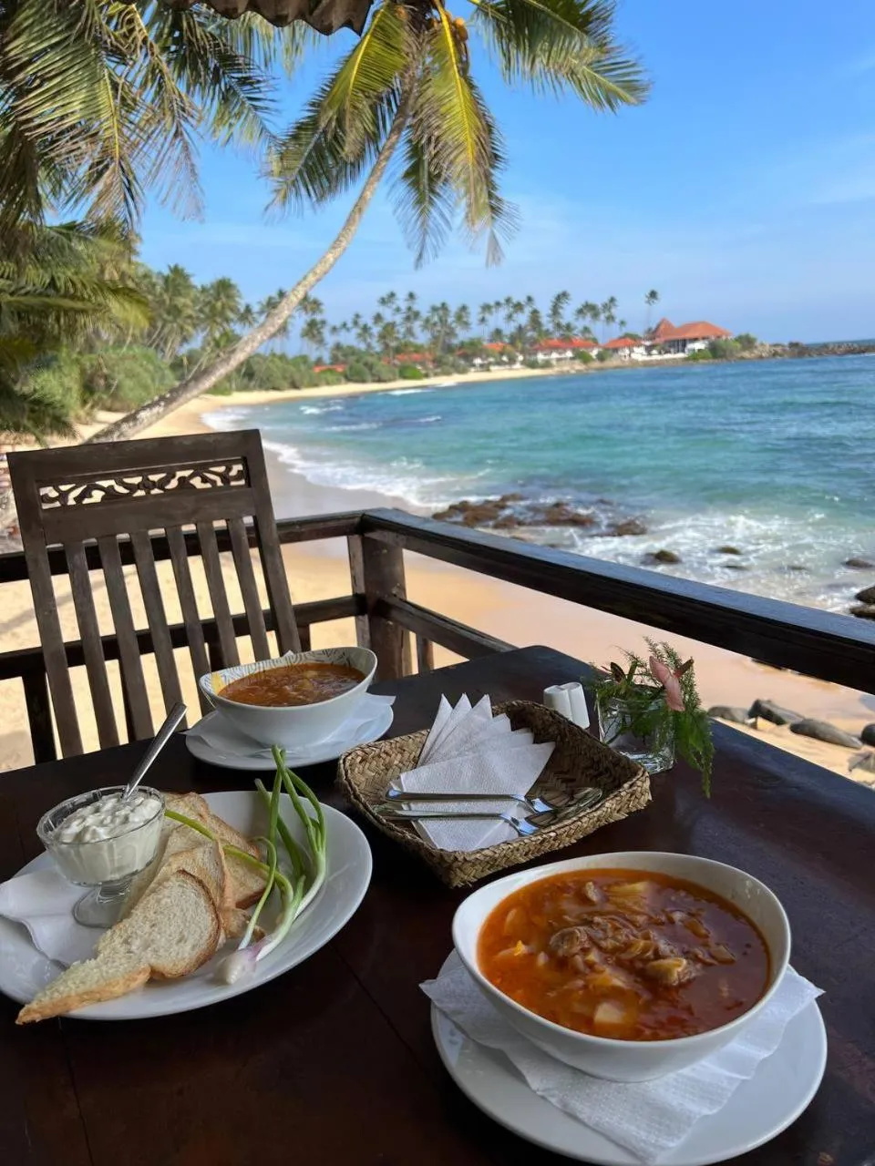 Restaurant/places to eat in Coconut Palm beach restaurant and rooms