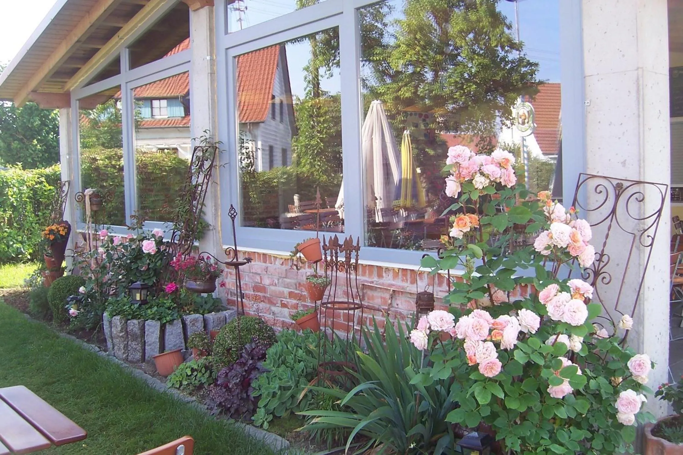 Restaurant/places to eat in Landhotel Zum Adler