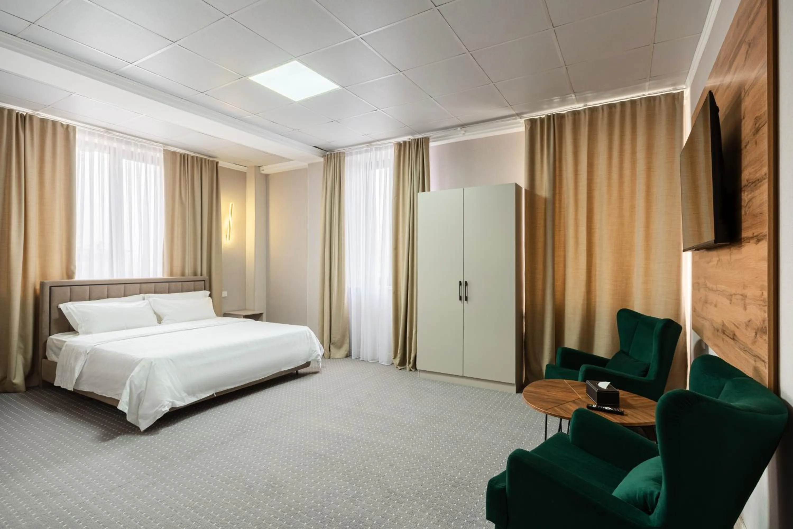 Photo of the whole room, Bed in Cozy Hotel