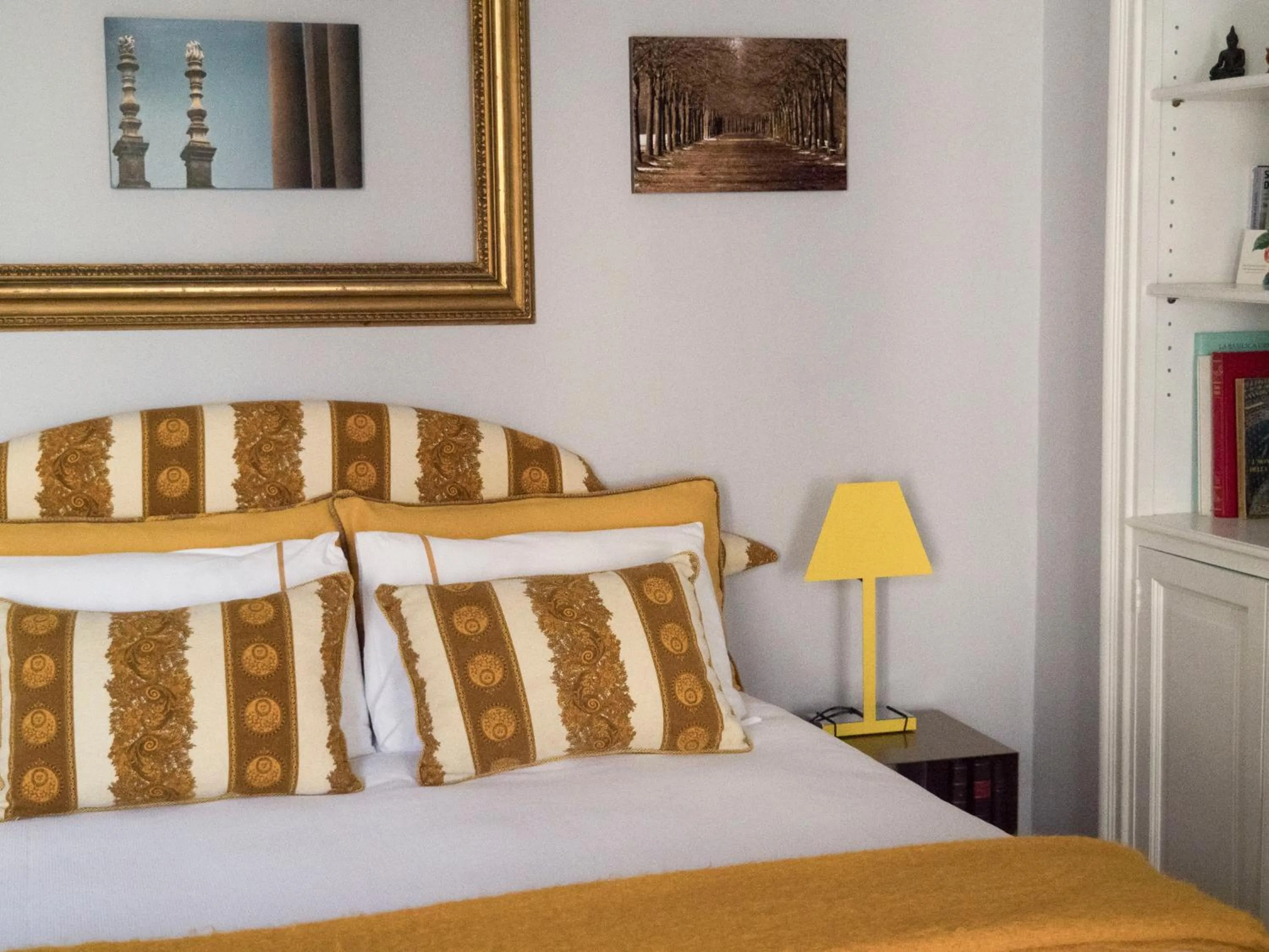 Bed in Palazzo Bellini