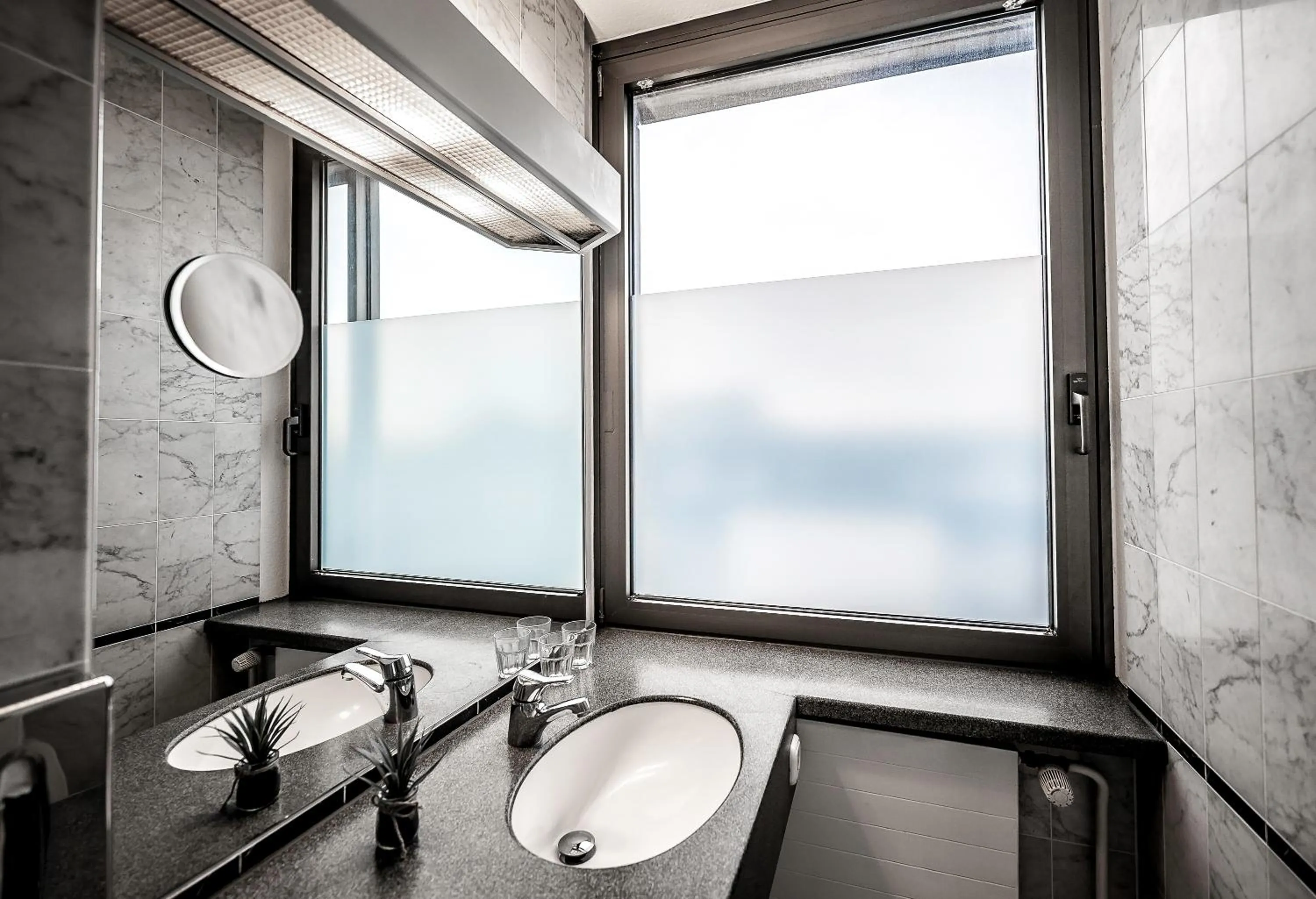 Bathroom in Hotel MIRAGE Düsseldorf-Neuss