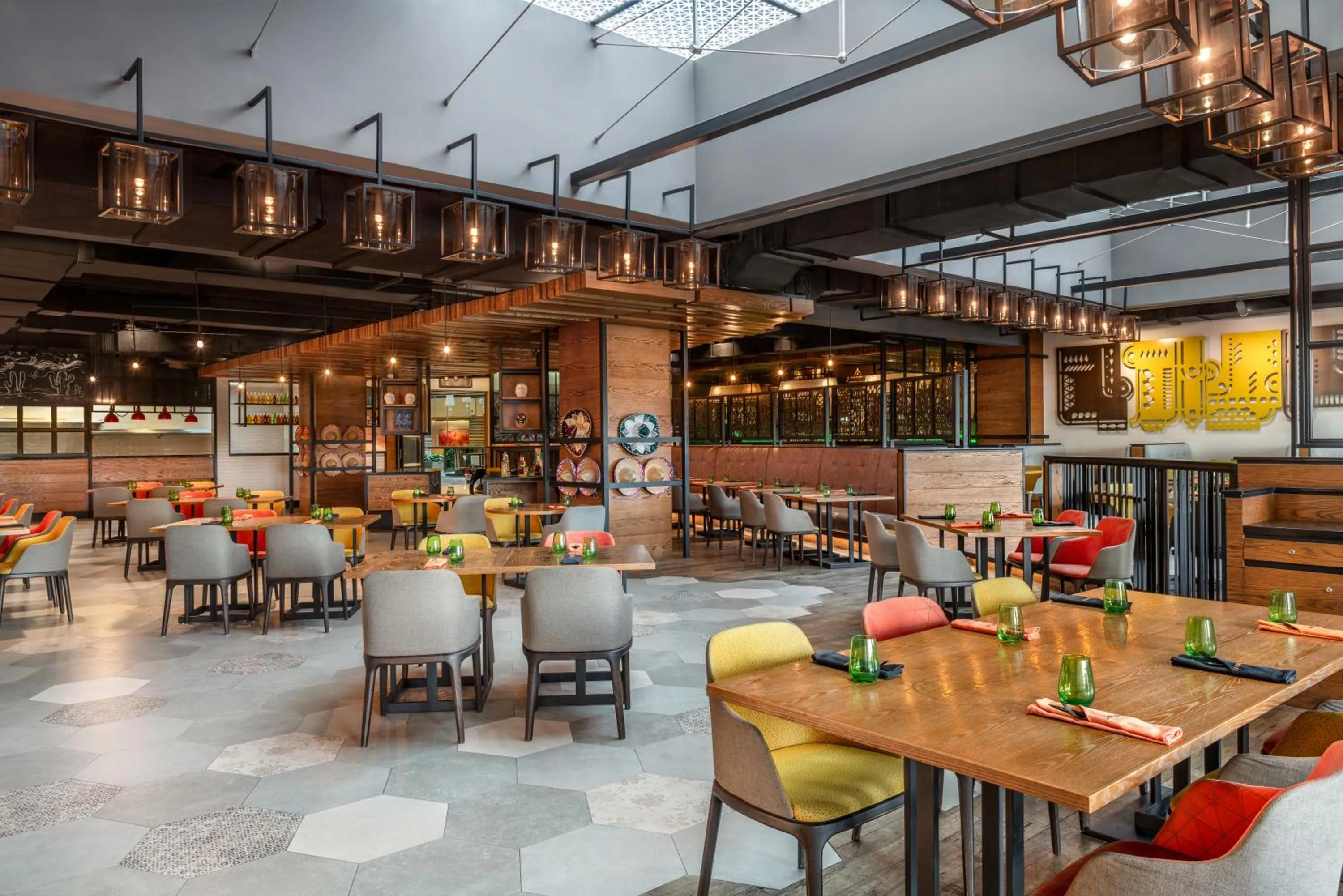 Restaurant/places to eat in Hyatt Regency Dubai Creek Heights