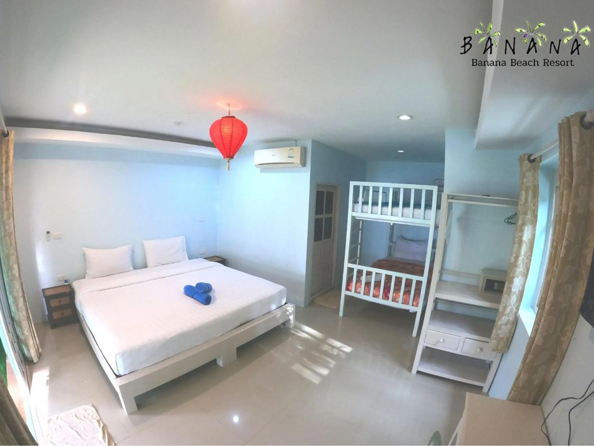 Bed in Banana Beach Resort