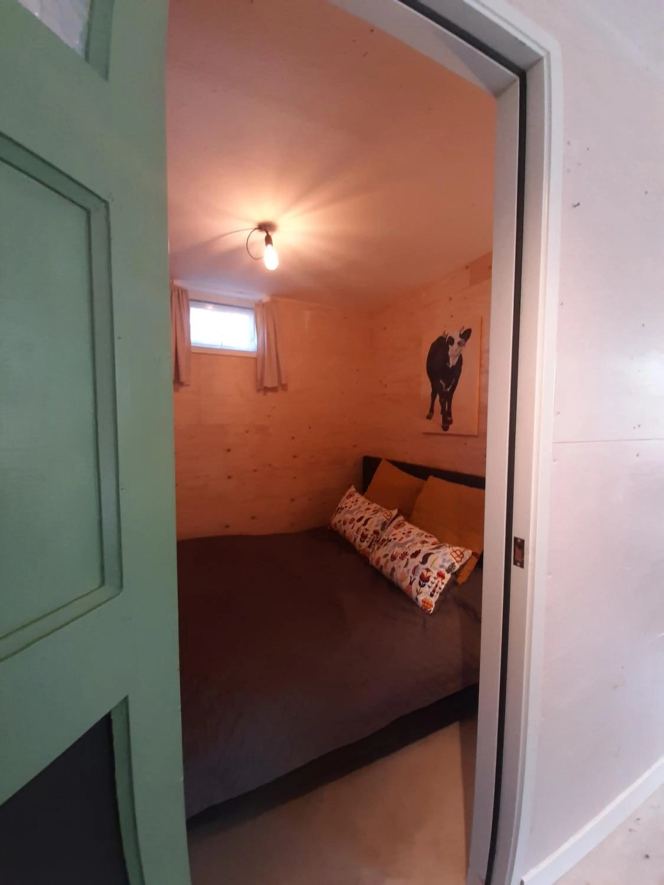 Bed in Appartement Voorhuis en chalet Klein Waterland