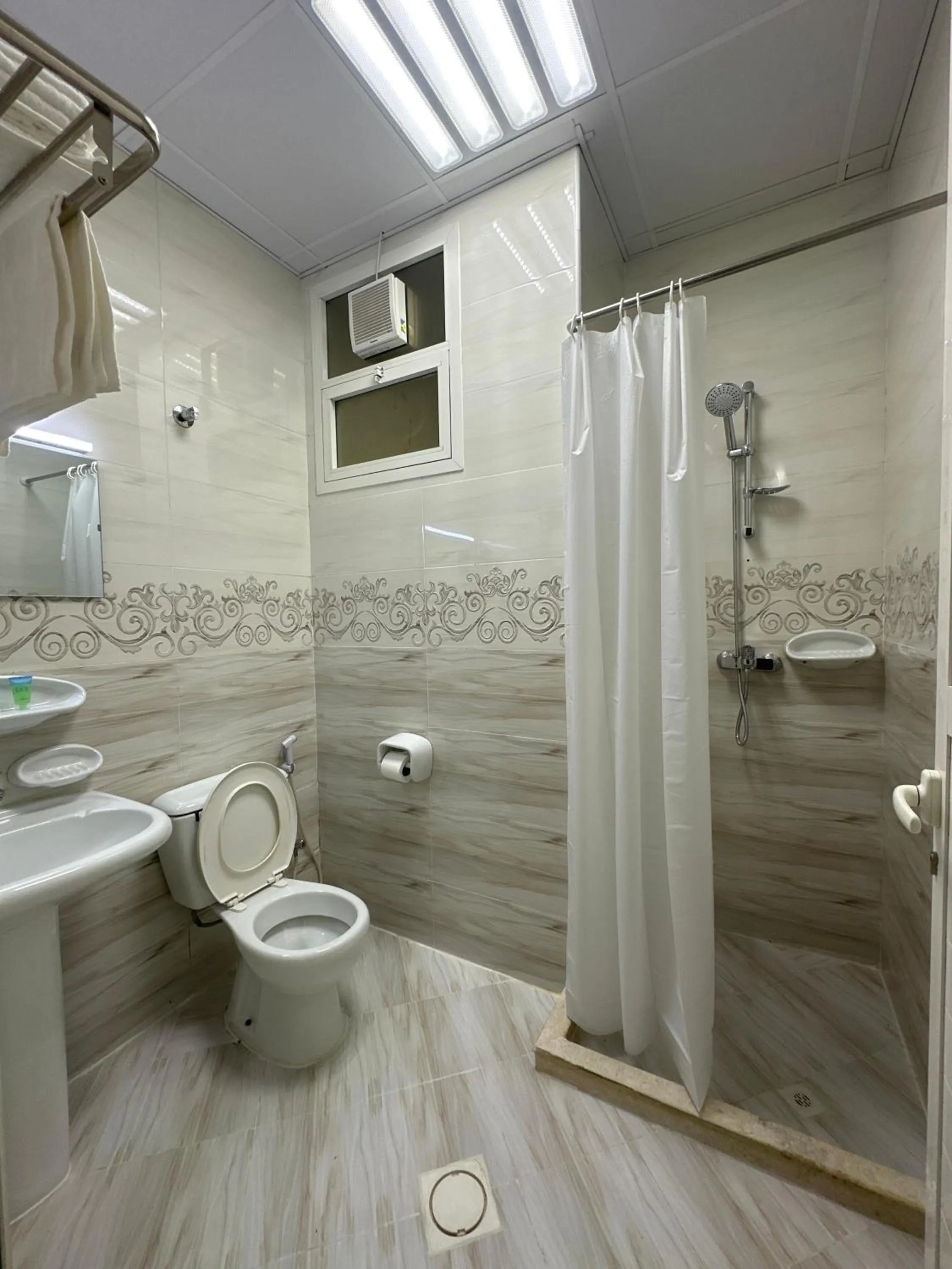 Toilet in Al Zahra Hotel Apartments Ras Al Khaimah