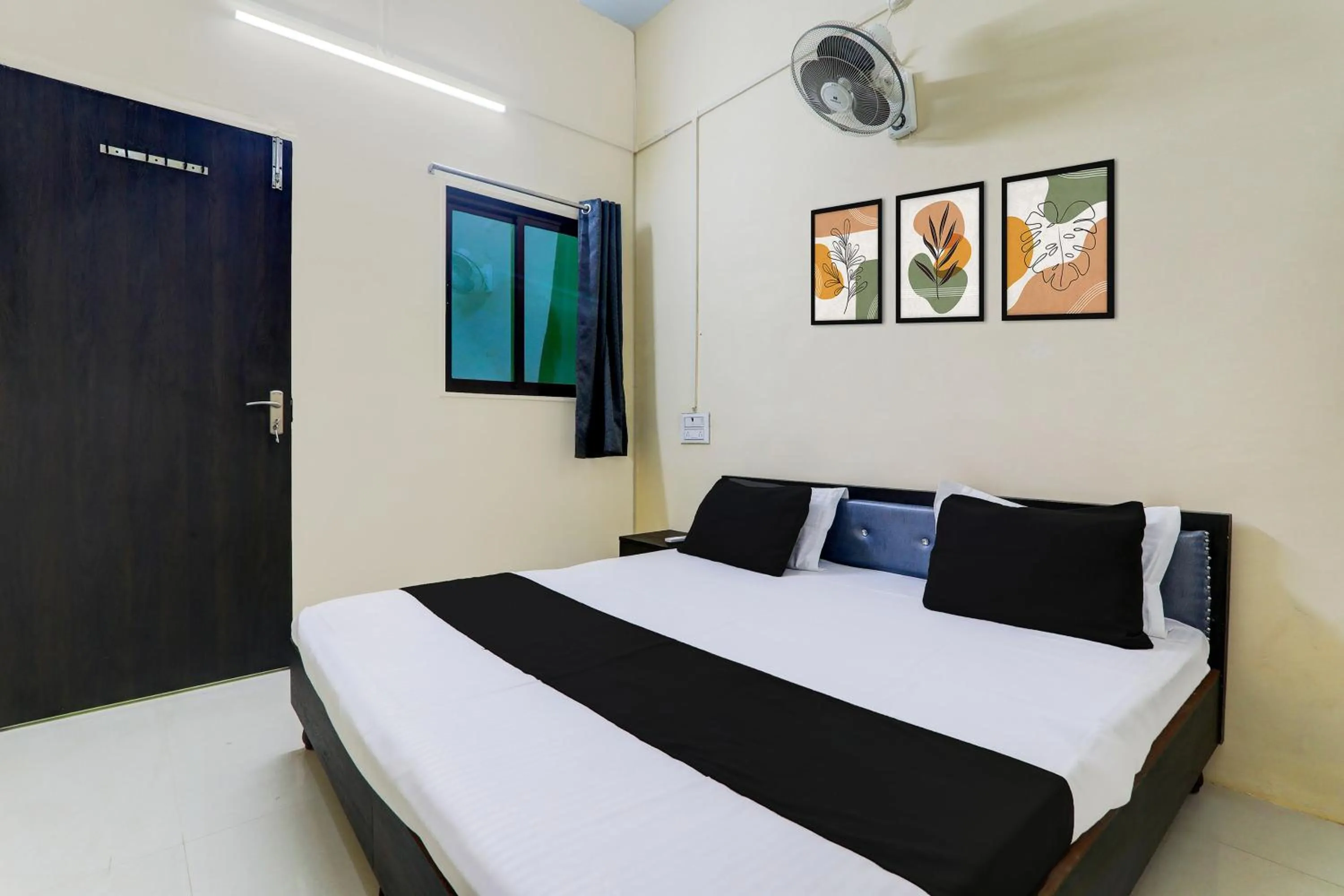 Bedroom, Bed in Hotel O SR Residency