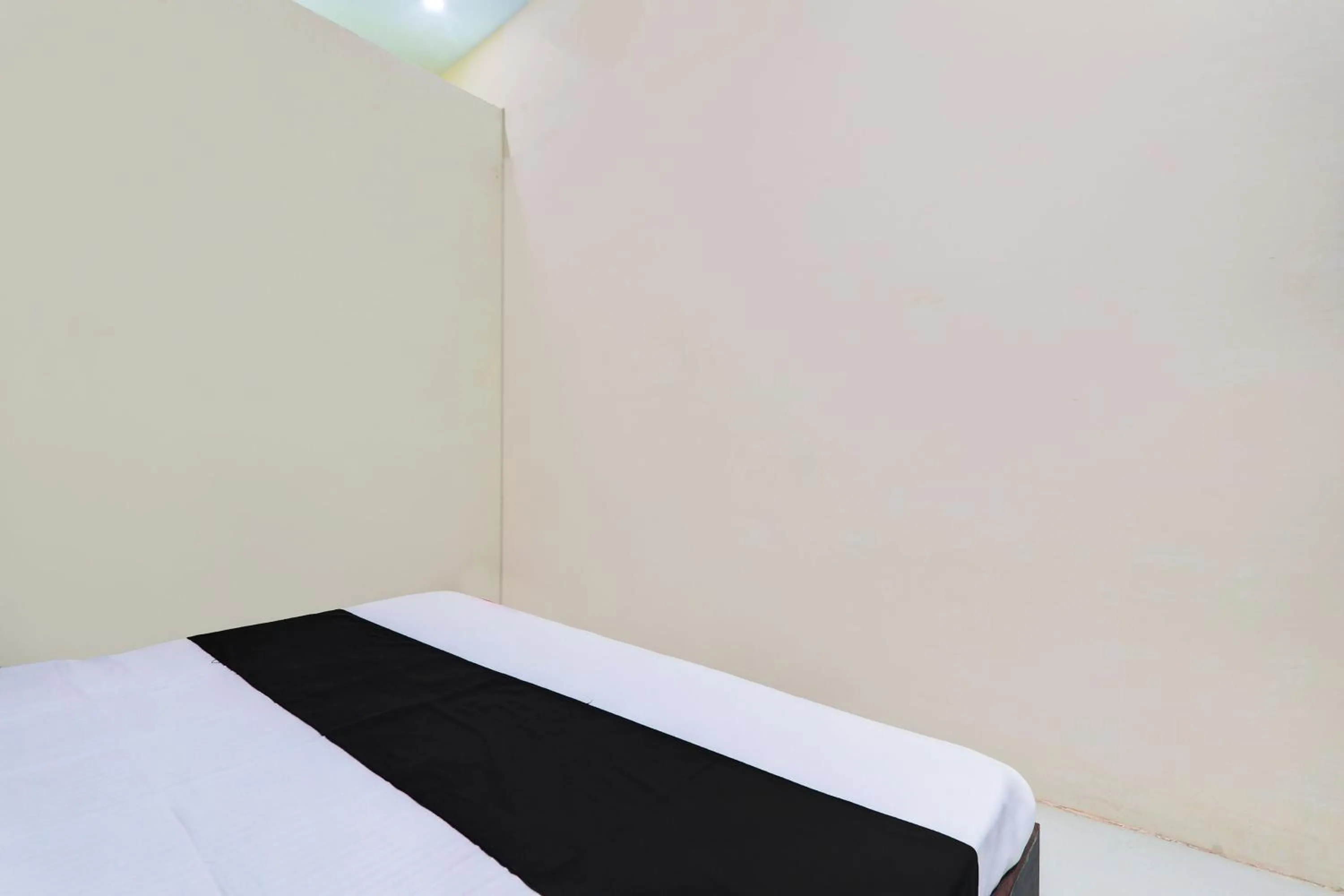 Bedroom, Bed in Hotel O SR Residency