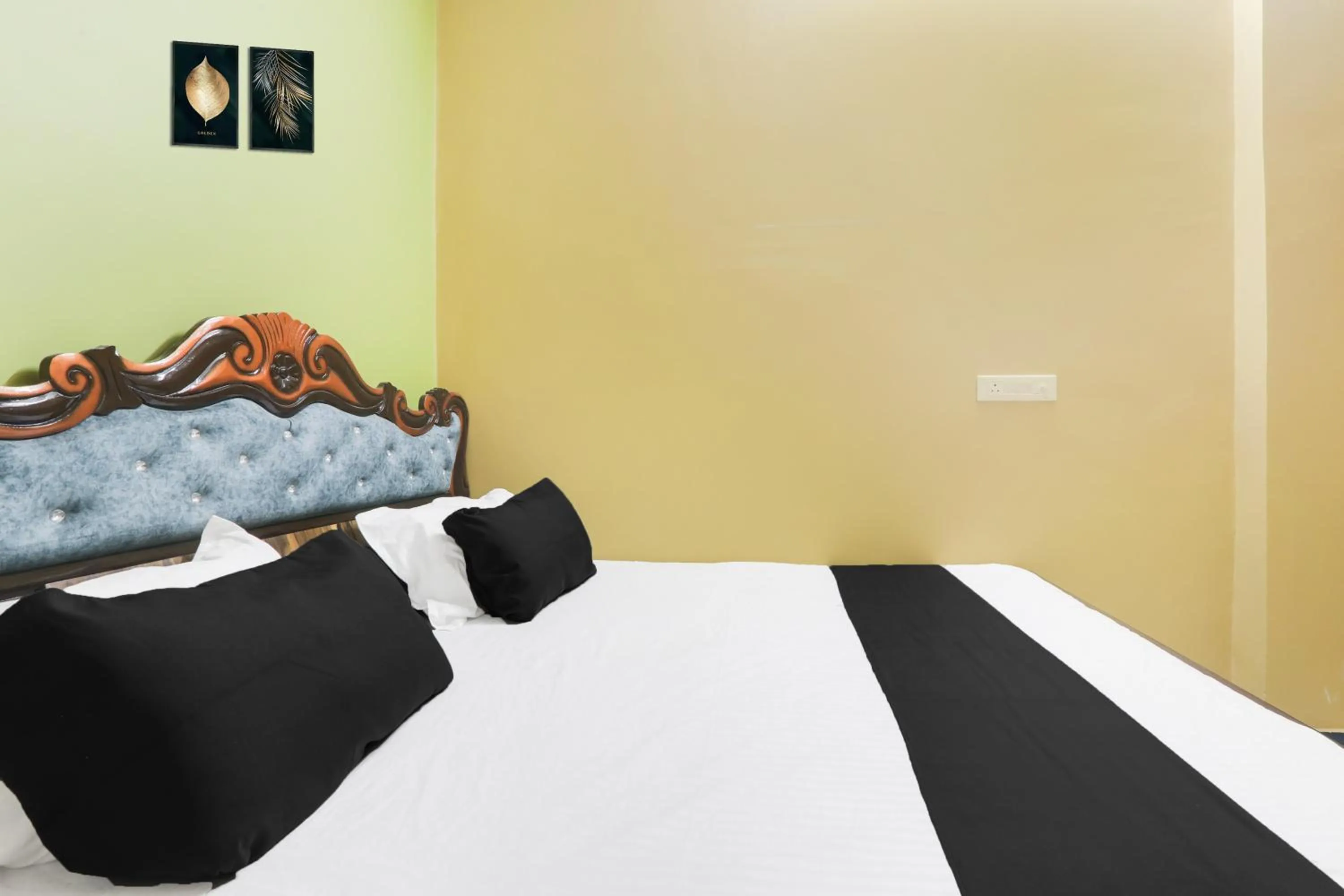 Bedroom, Bed in Hotel O VIRAT HOTEL AND RESORT