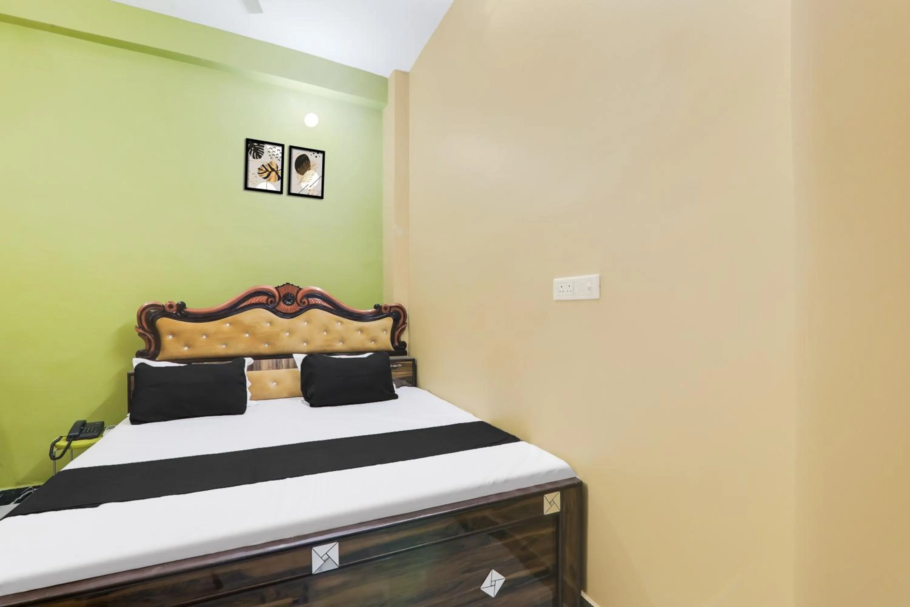 Bedroom, Bed in Hotel O VIRAT HOTEL AND RESORT