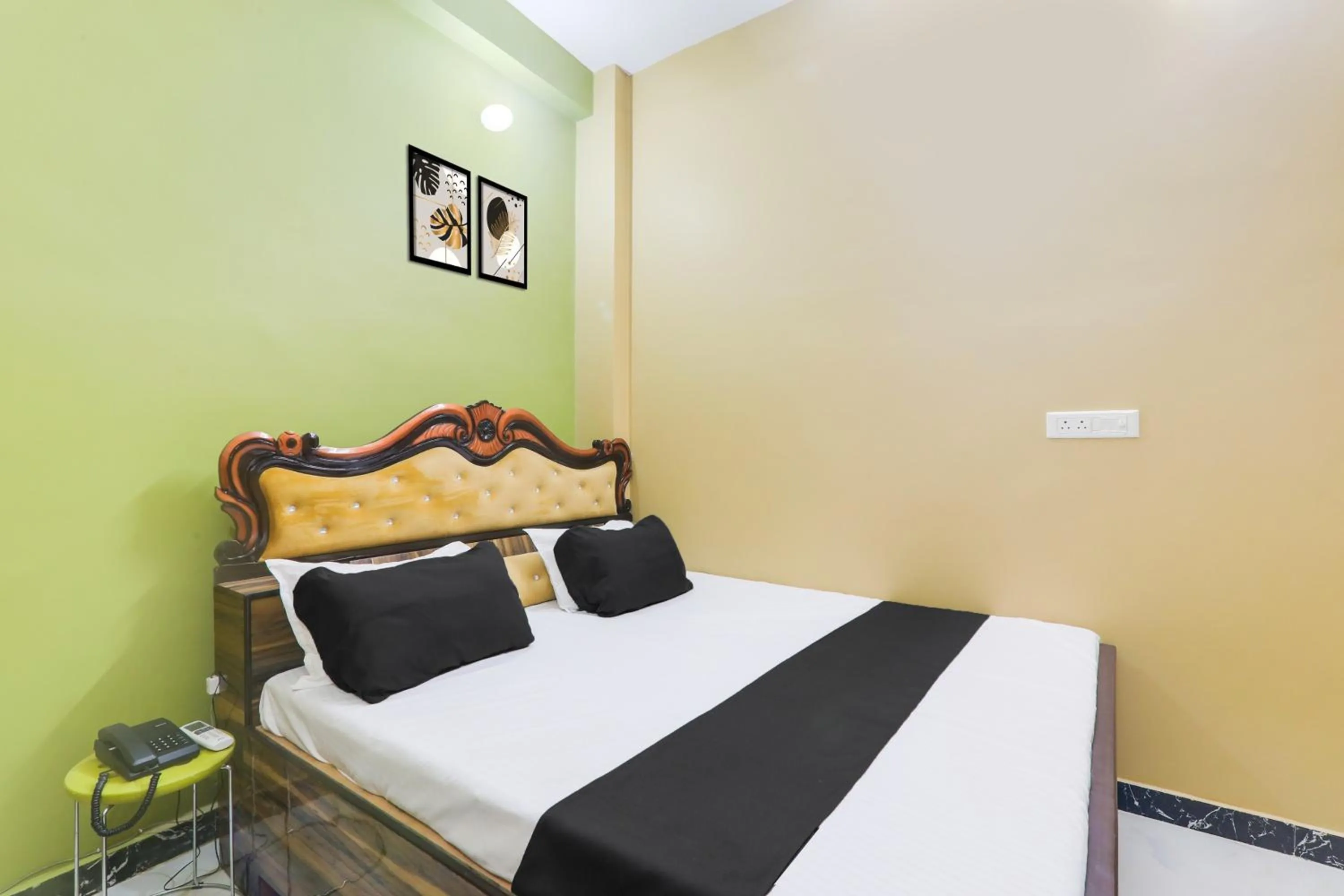 Bedroom, Bed in Hotel O VIRAT HOTEL AND RESORT