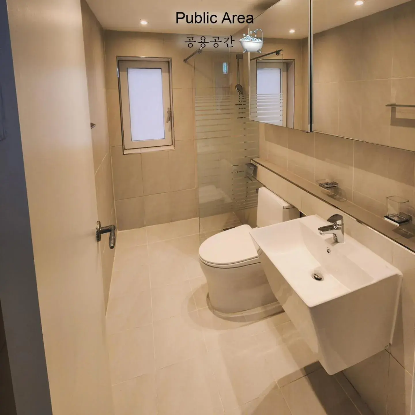 6-Bed Mixed Dormitory Room - single occupancy in Hostel Fellaz 6-Bed Mixed Dormitory Room - single occupancy in Hostel Fellaz