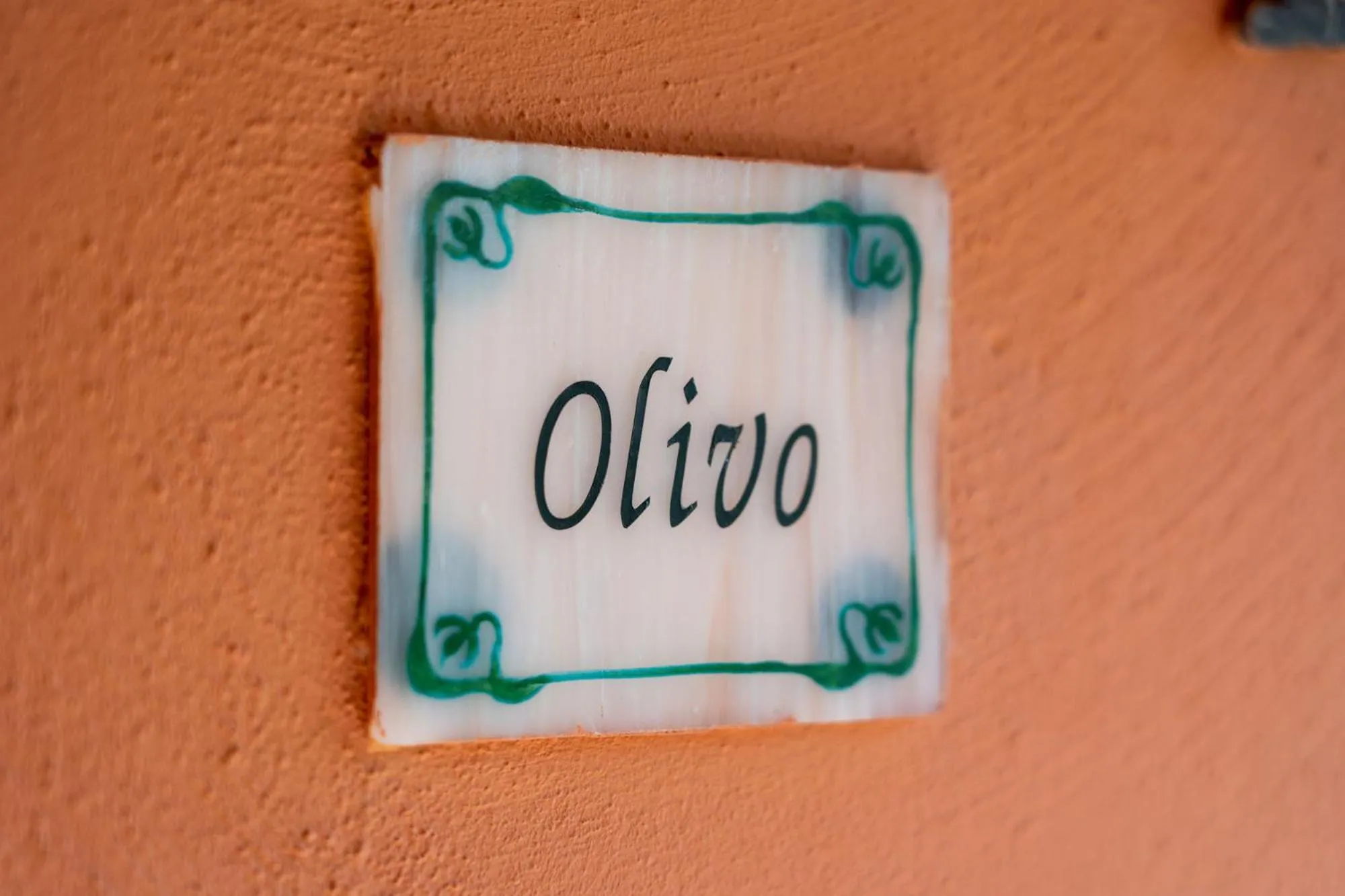 Facade/entrance in La Piana degli Ulivi
