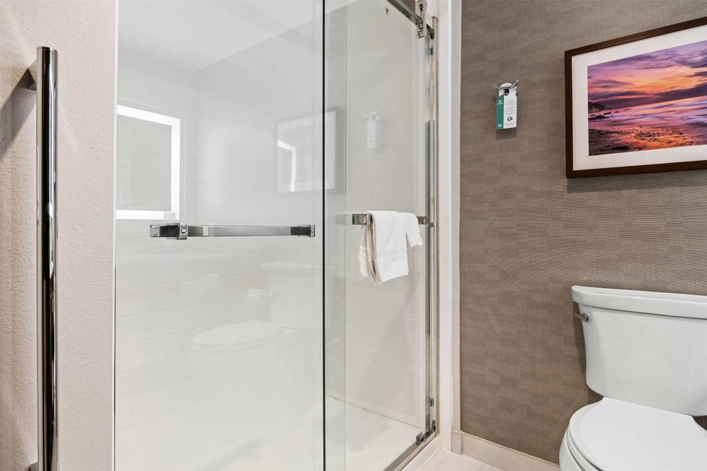 Photo of the whole room in La Quinta Inn & Suites by Wyndham La Habra