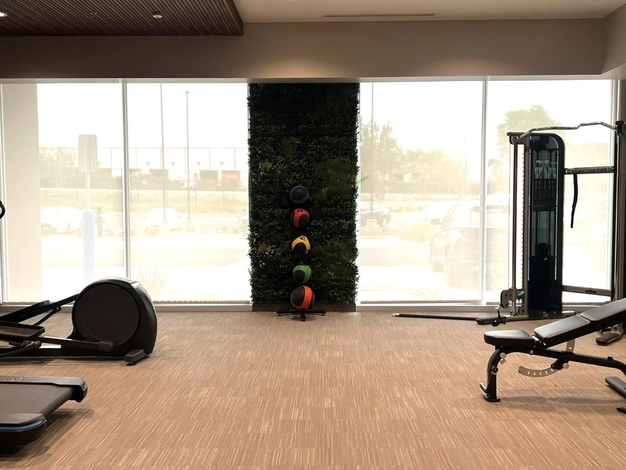 Fitness centre/facilities in La Quinta Inn & Suites by Wyndham La Habra