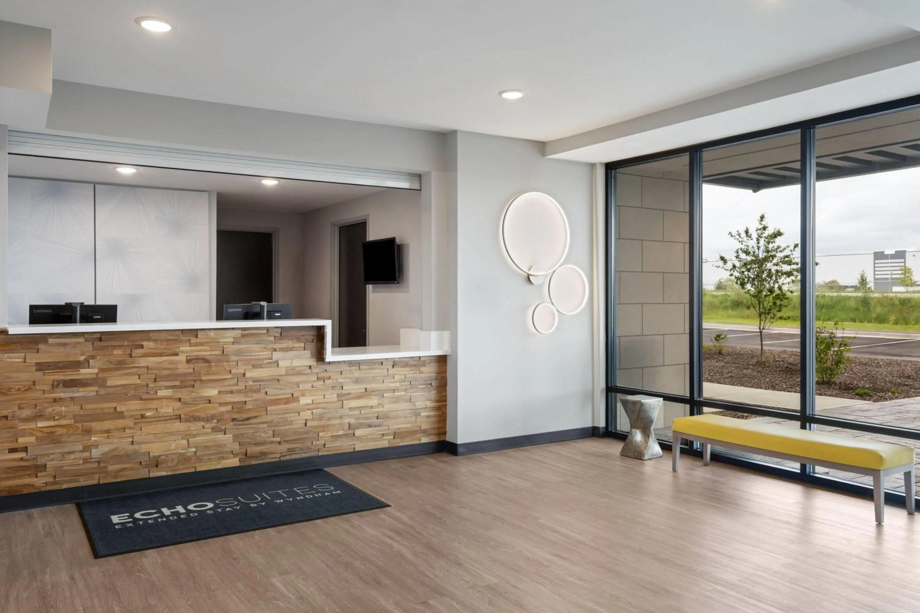 Lobby or reception in ECHO Suites Extended Stay by Wyndham Indianapolis AmeriPlex