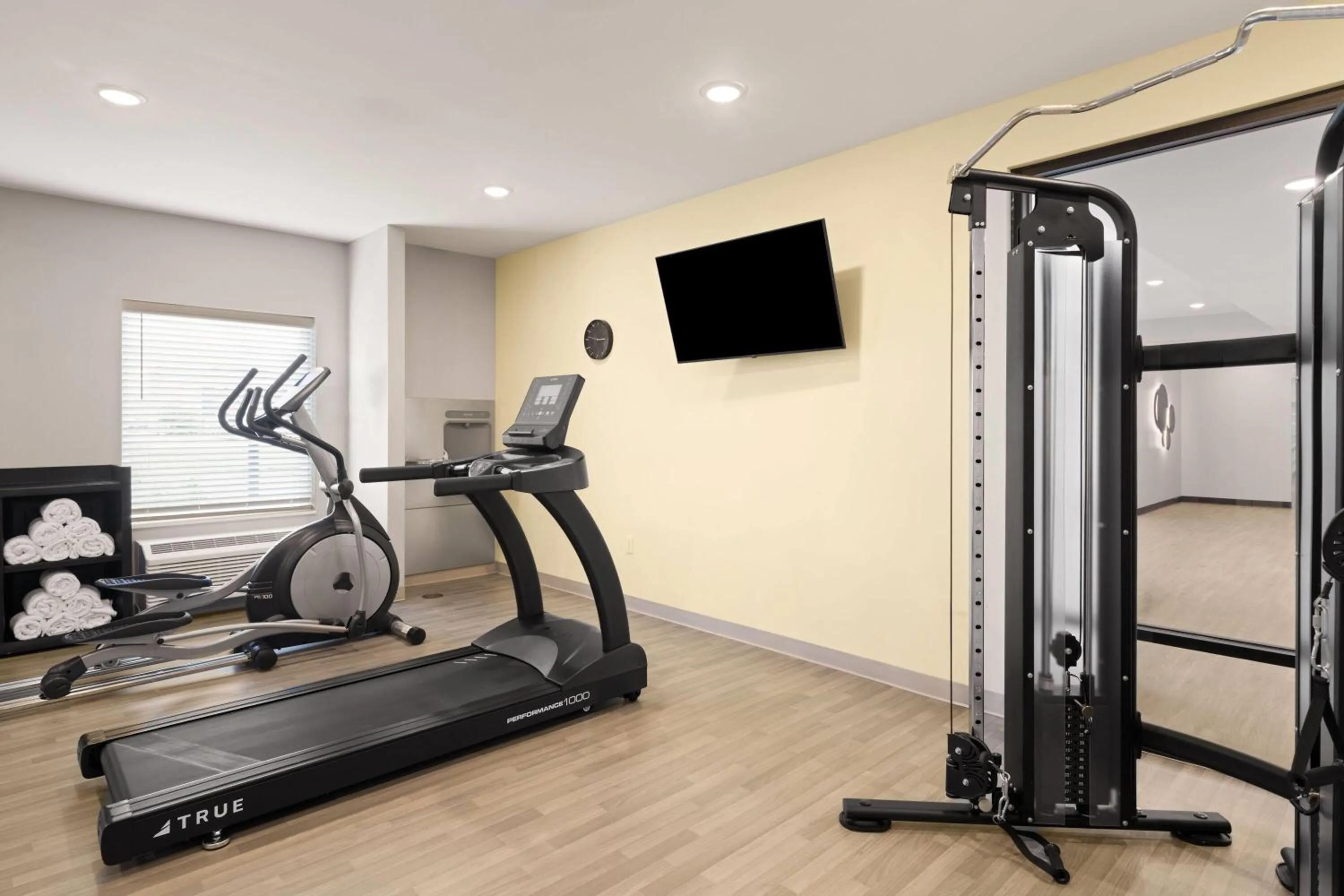 Fitness centre/facilities in ECHO Suites Extended Stay by Wyndham Indianapolis AmeriPlex