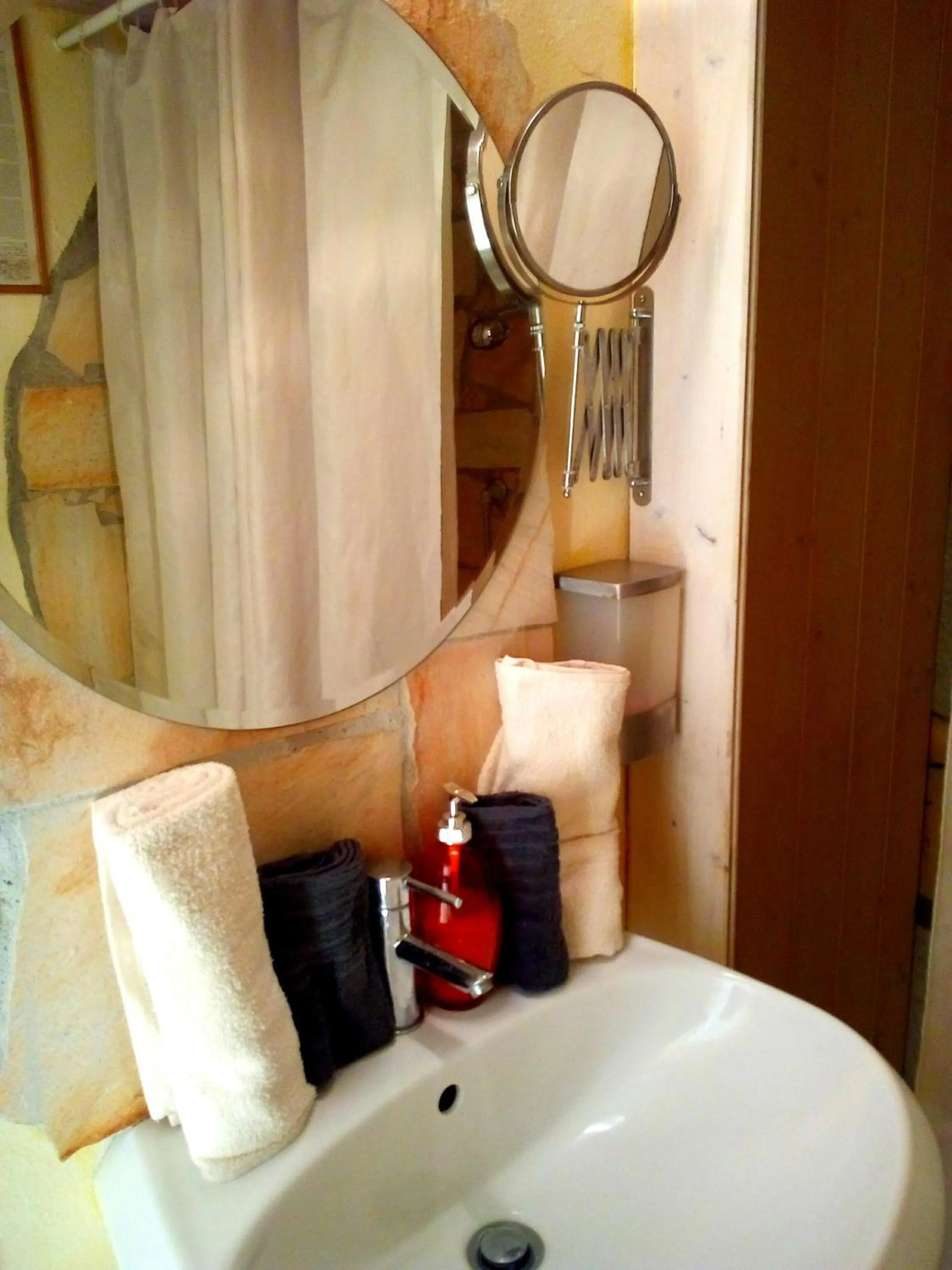 Decorative detail in Monte Termine Country House