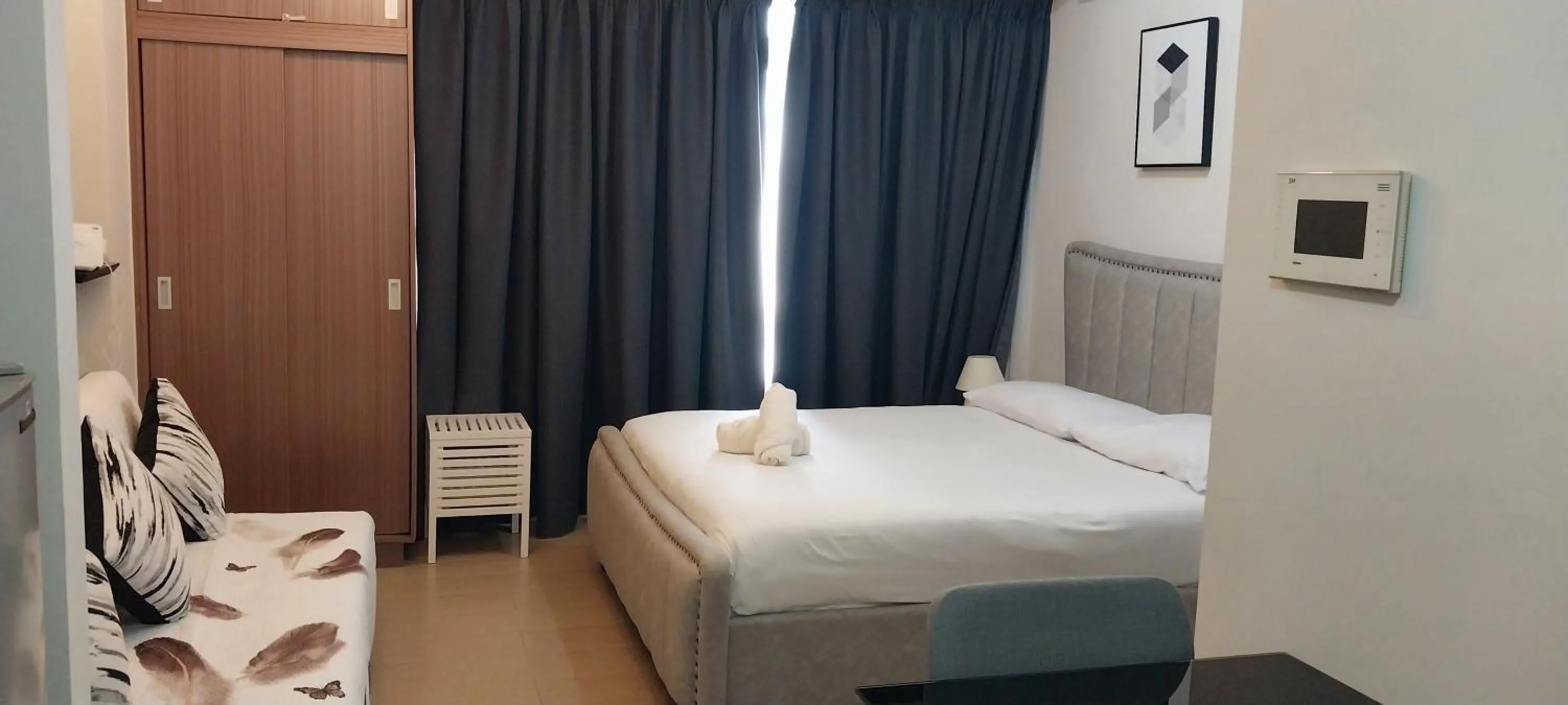 Bed in 150 Newport Blvd Condotel near T3 by Alps