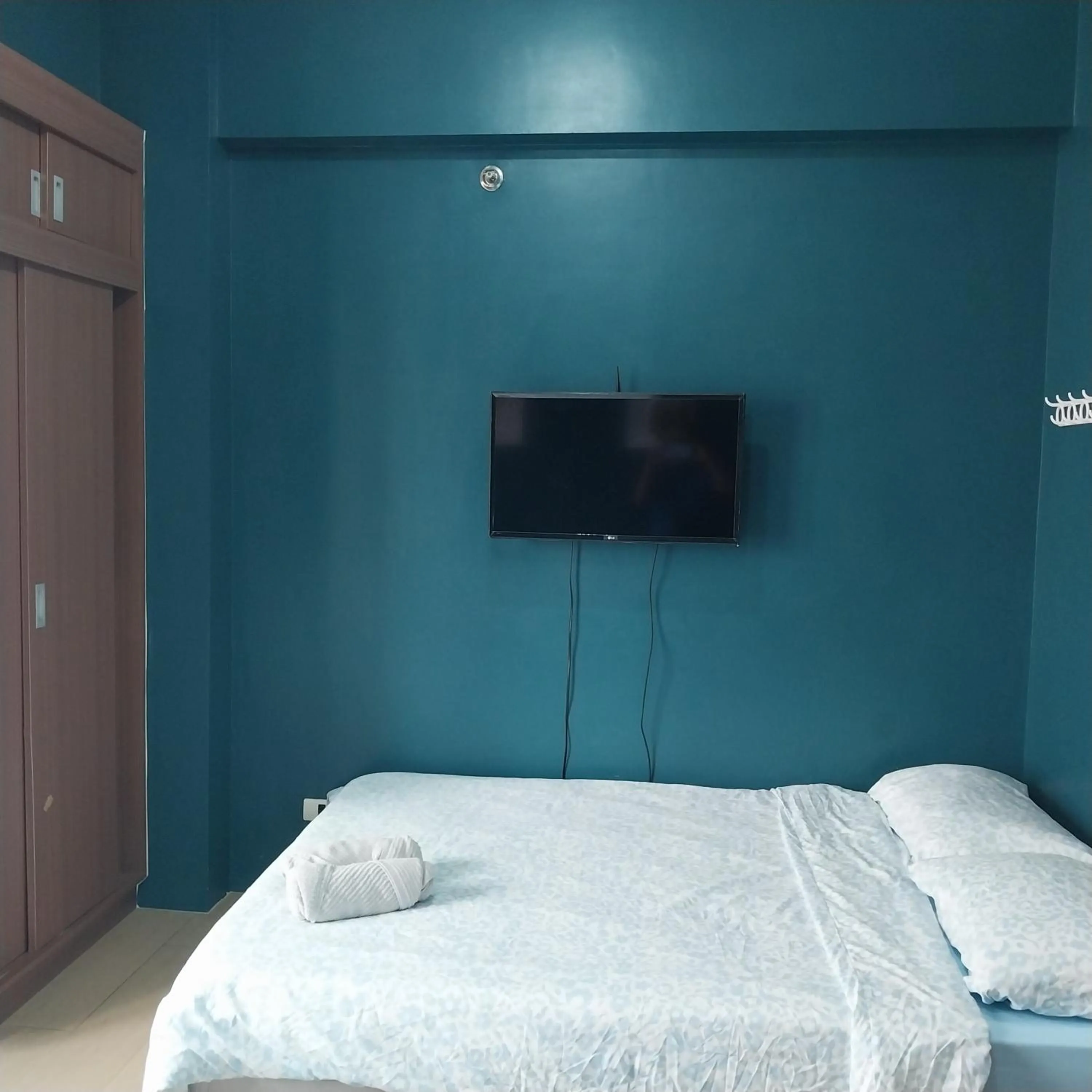 Bed in 150 Newport Blvd Condotel near T3 by Alps