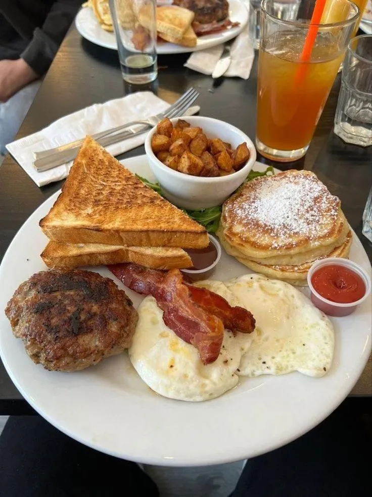 Food and drinks in Kigali diplomat Hotel