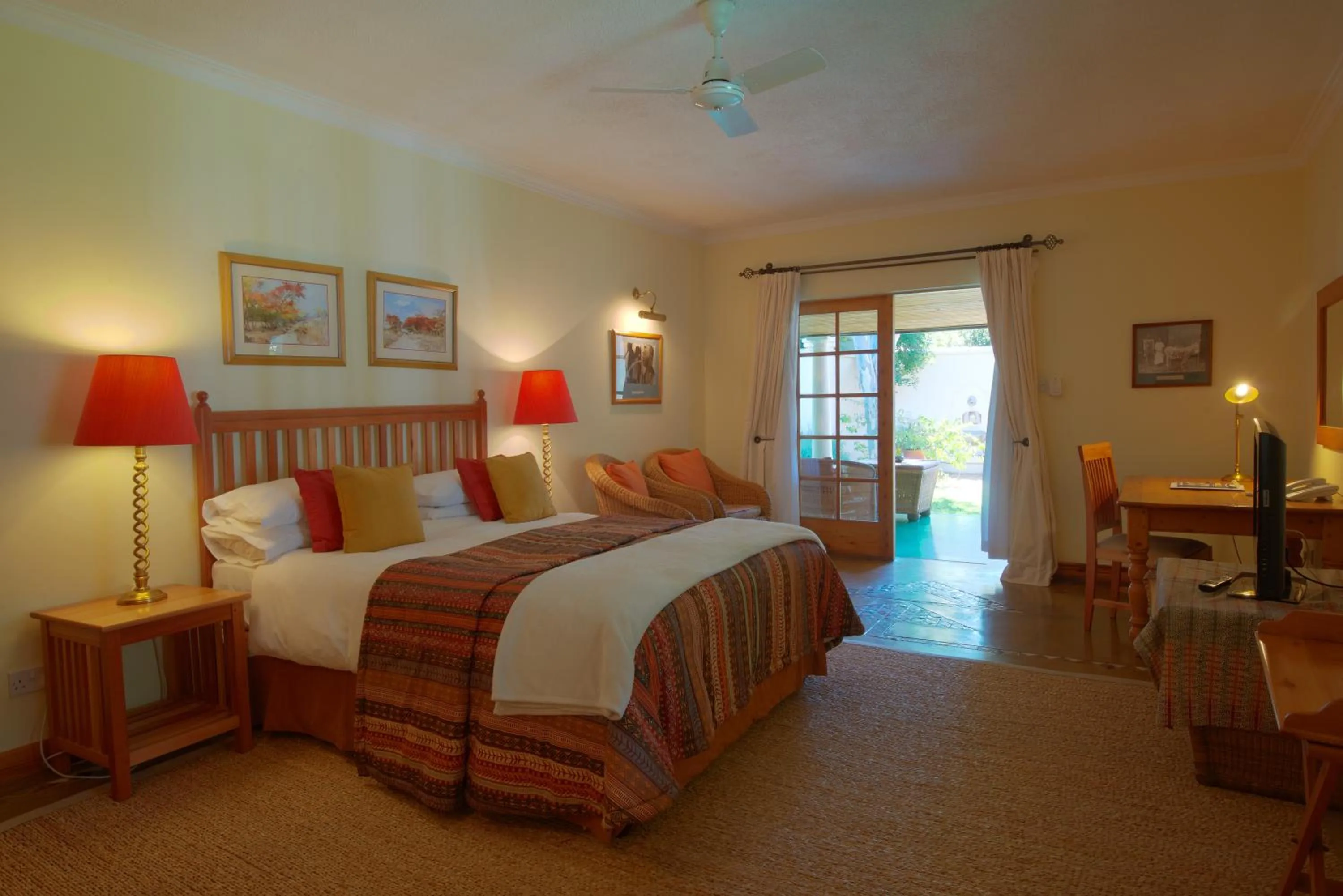 Bedroom, Bed in York Lodge