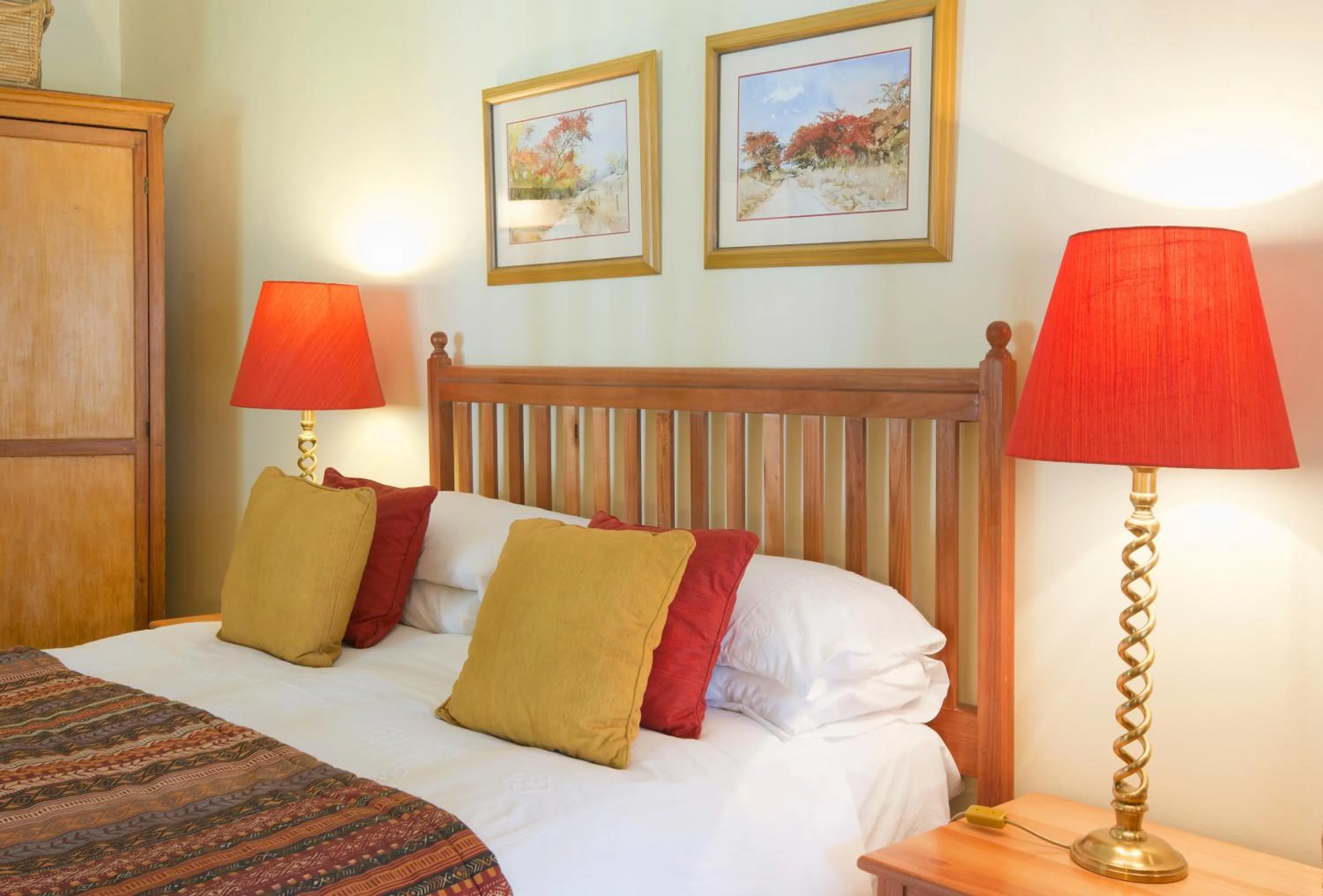 Bedroom, Bed in York Lodge