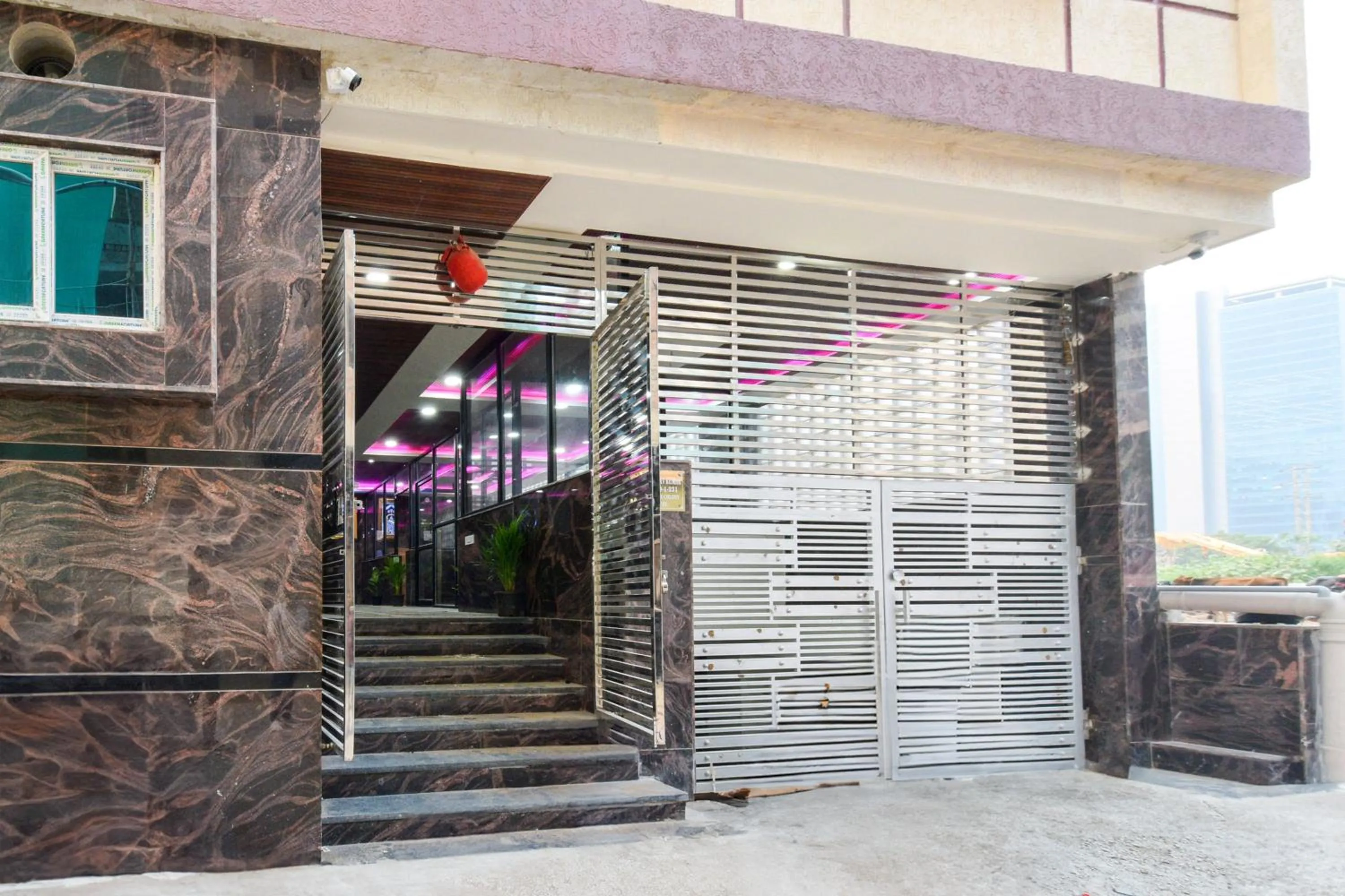 Facade/entrance in Super Townhouse Kokapet Formerly Aarian Tej Nilayam