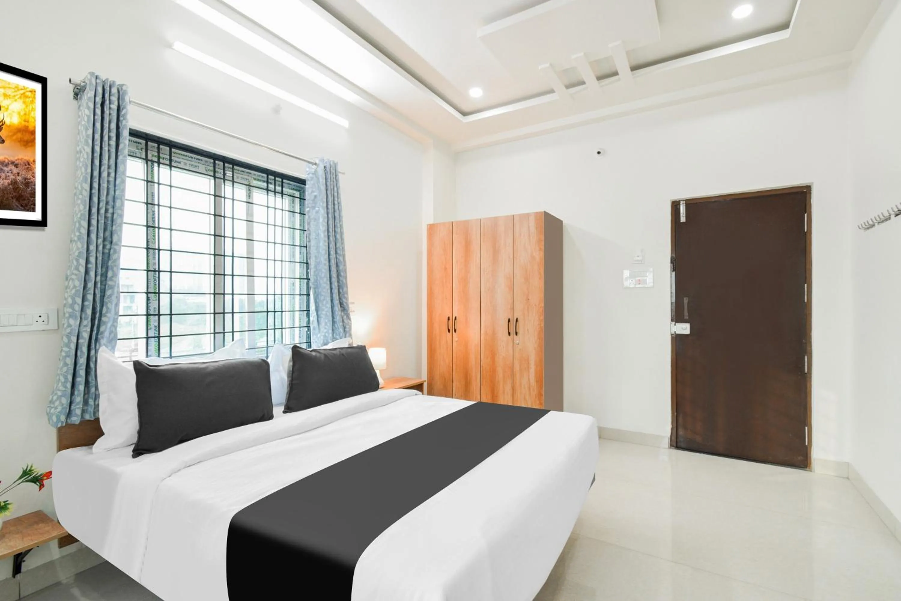 Bedroom, Bed in Super Townhouse Kokapet Formerly Aarian Tej Nilayam