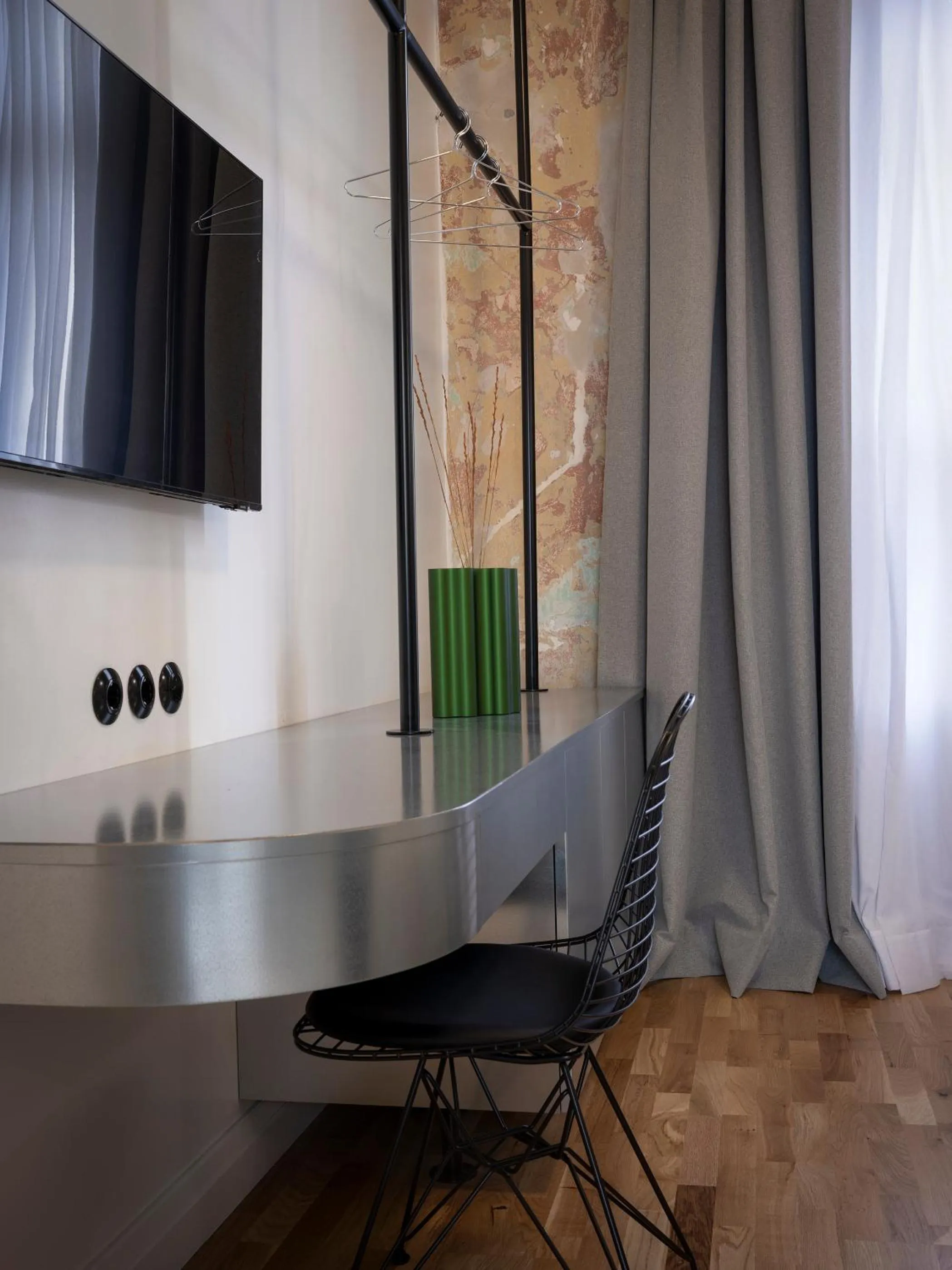 TV and multimedia in Hipsters Hotel