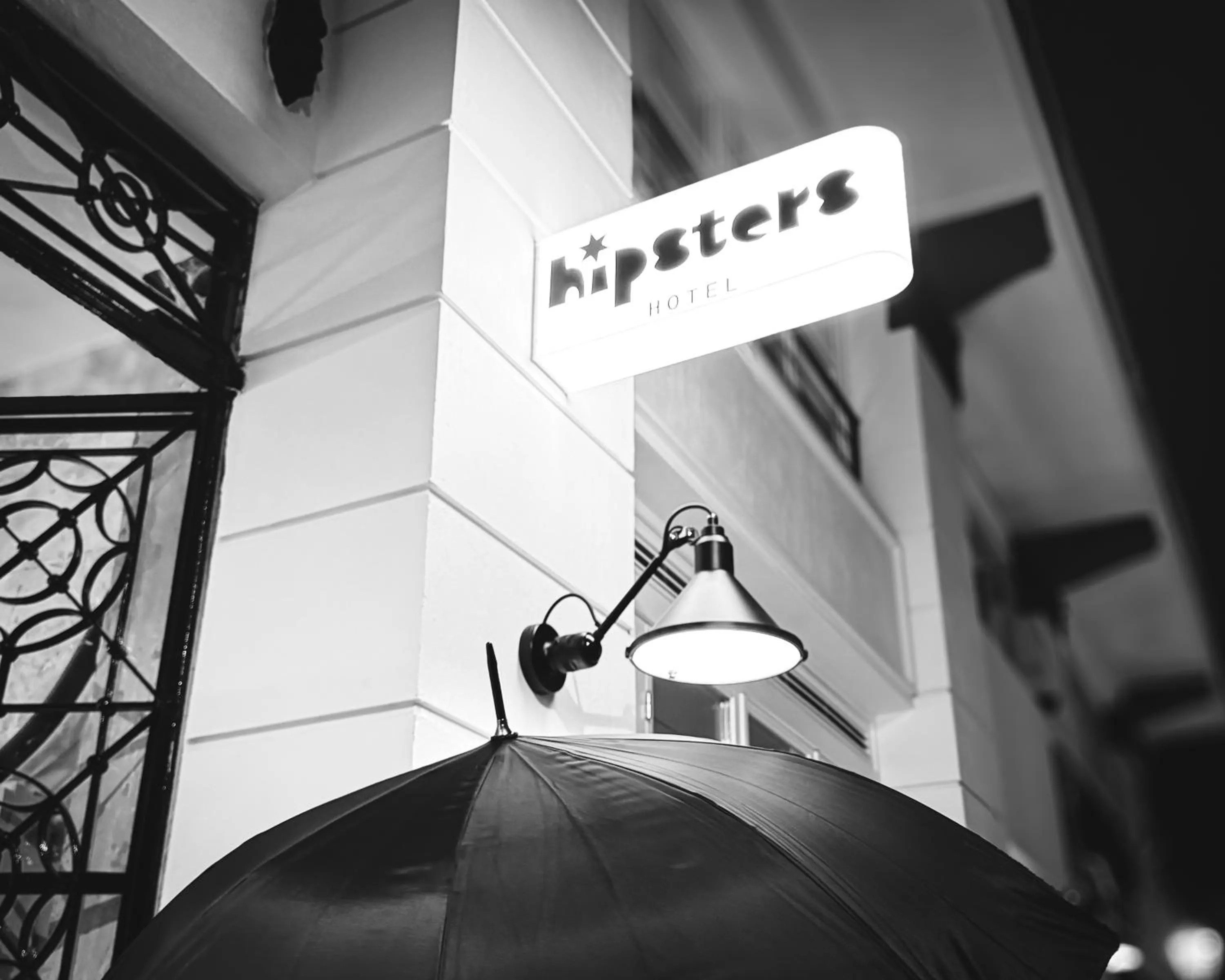 Property building in Hipsters Hotel