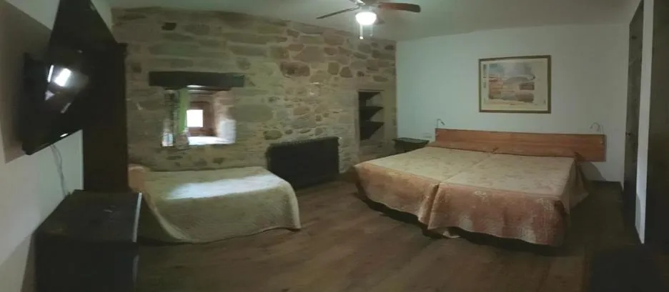 Bedroom, Bed in La Posada de Pedrazales