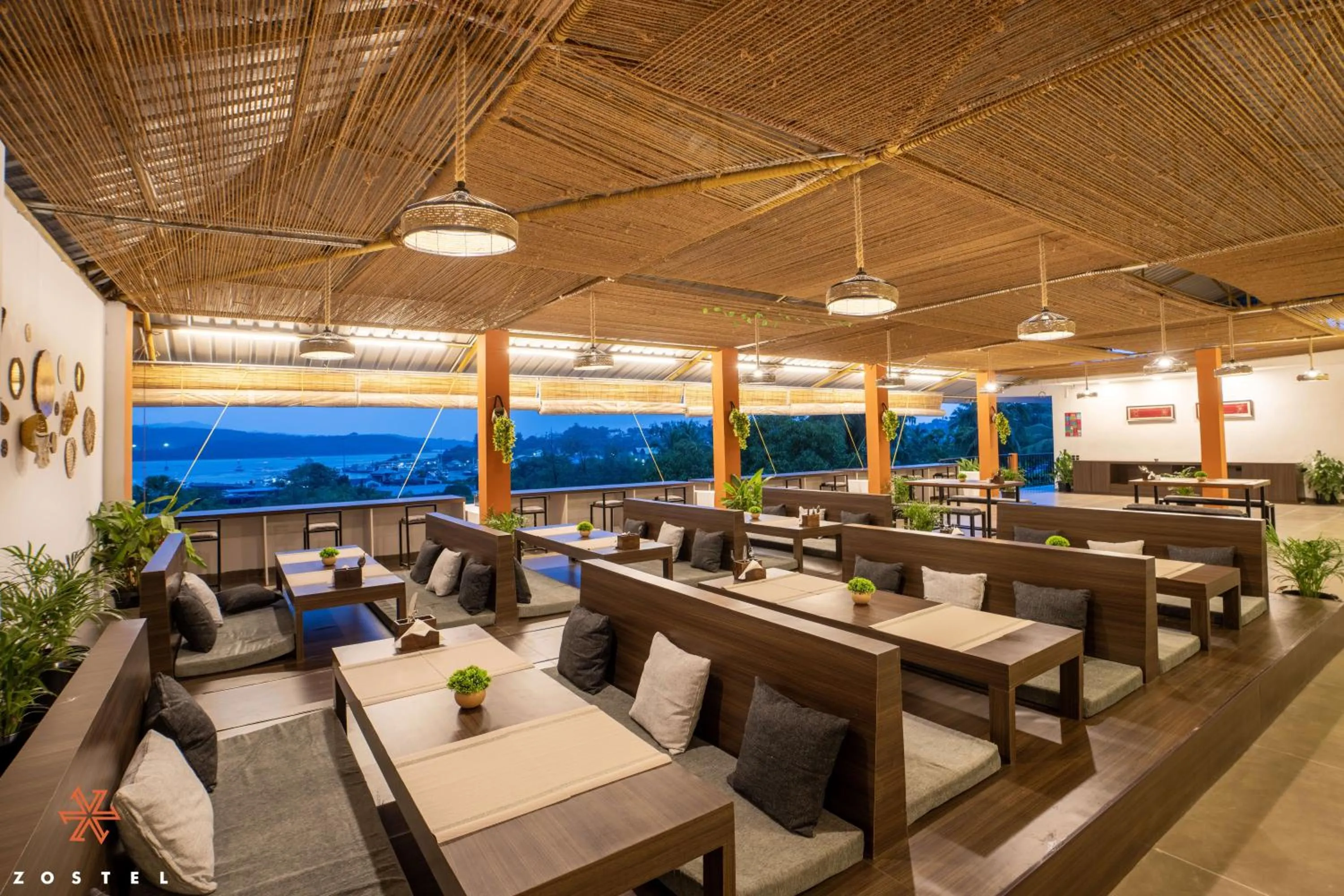 Restaurant/places to eat in Zostel Port Blair