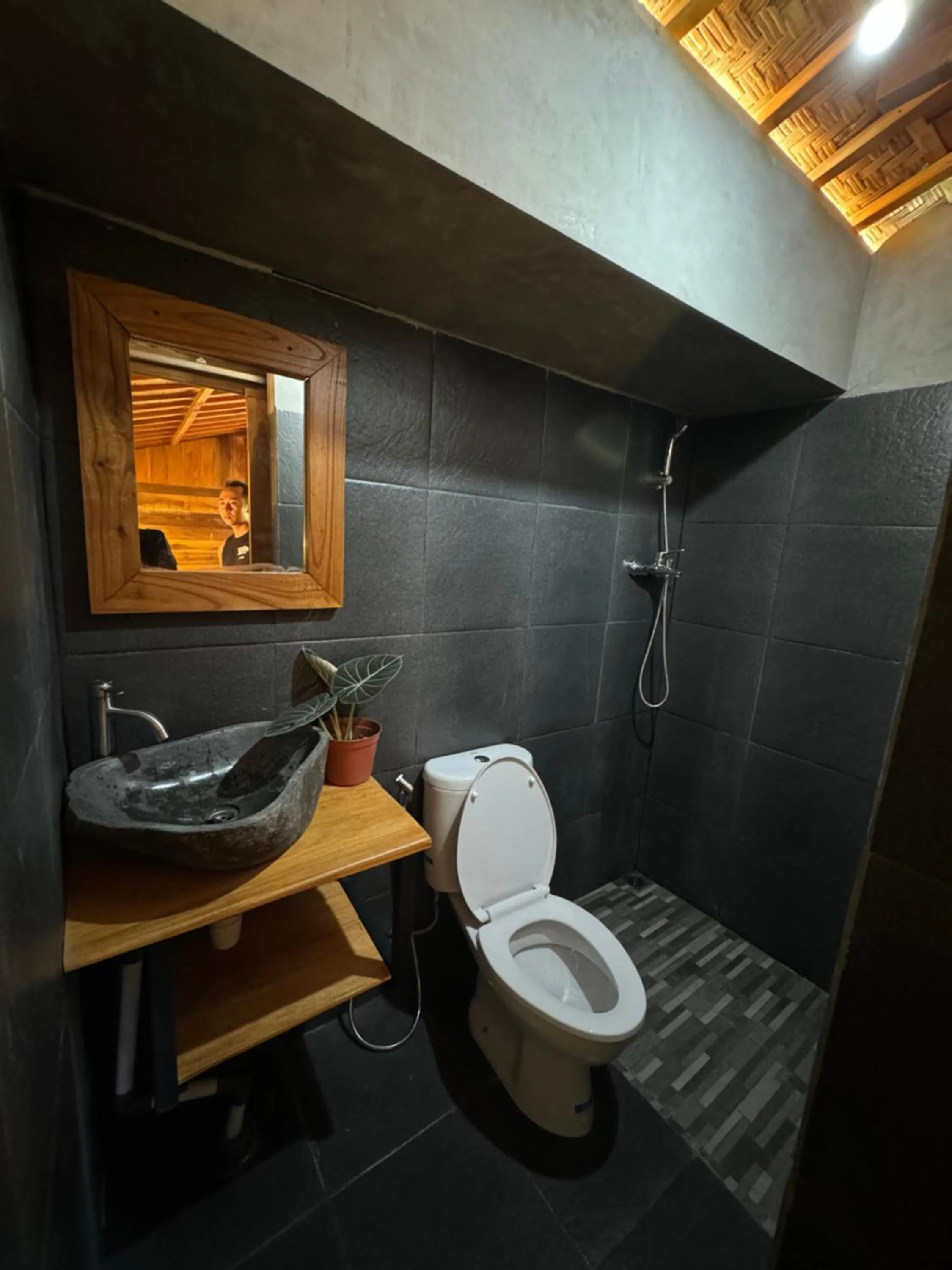 Toilet in Oemah Kangin Homestay