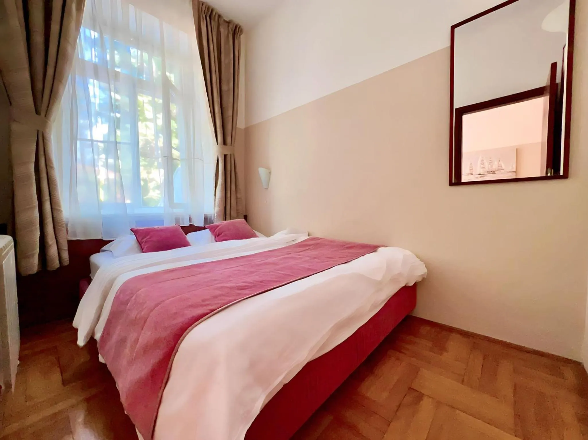 Bed in Villa Valdepian Apartments