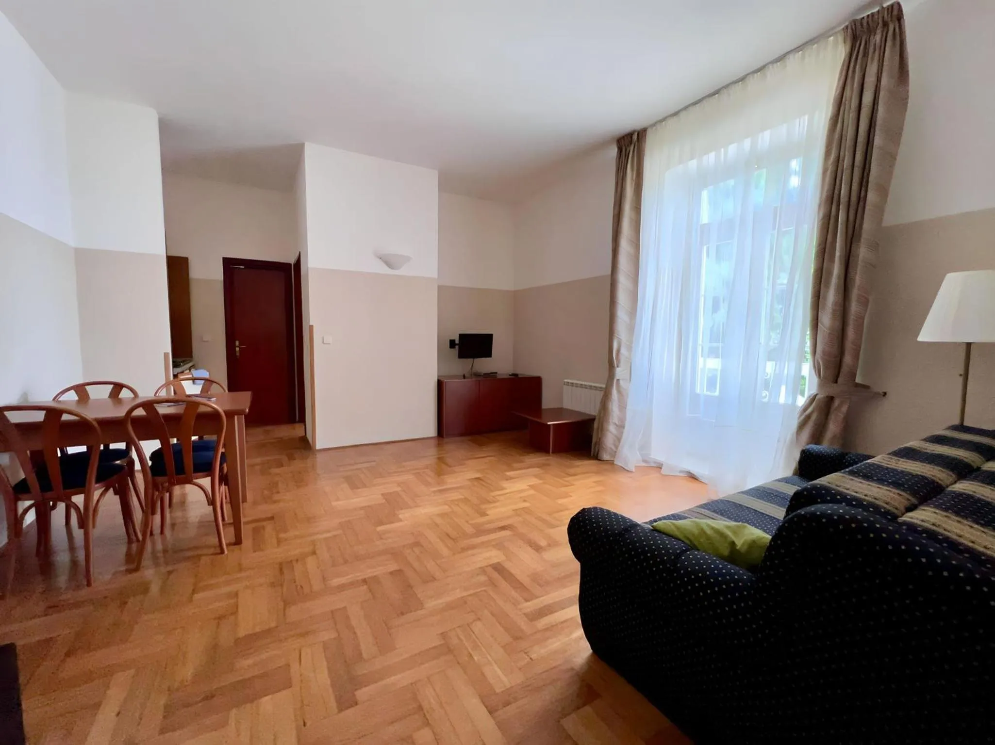 Seating area in Villa Valdepian Apartments