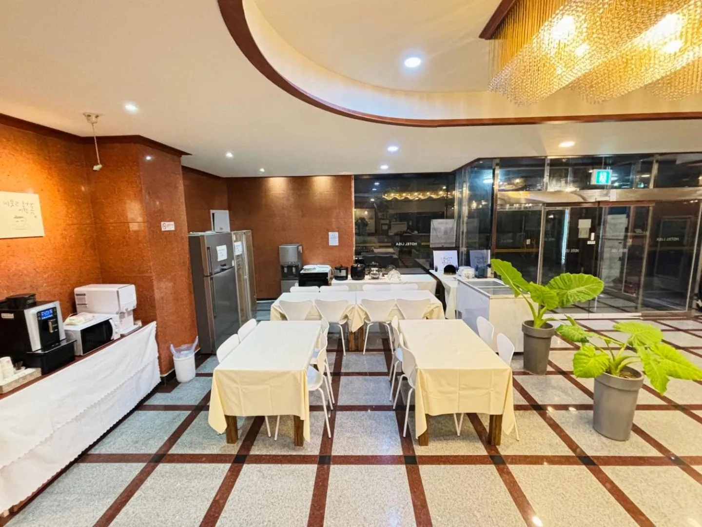 Dining area in Hotel Lisa