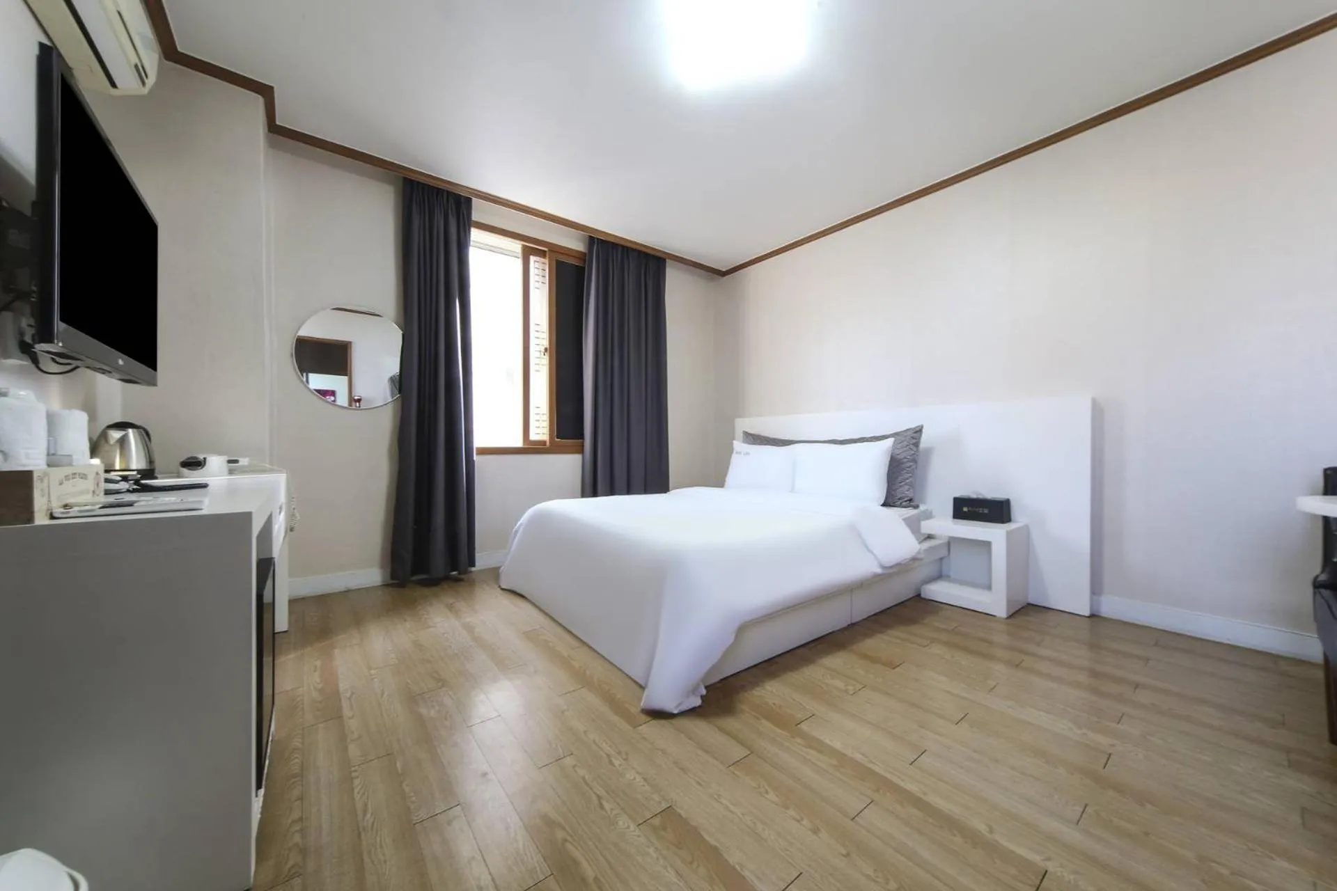 Bedroom, Bed in Hotel Lisa