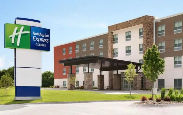 Property building in Holiday Inn Express & Suites Stevensville - Benton Harbor by IHG